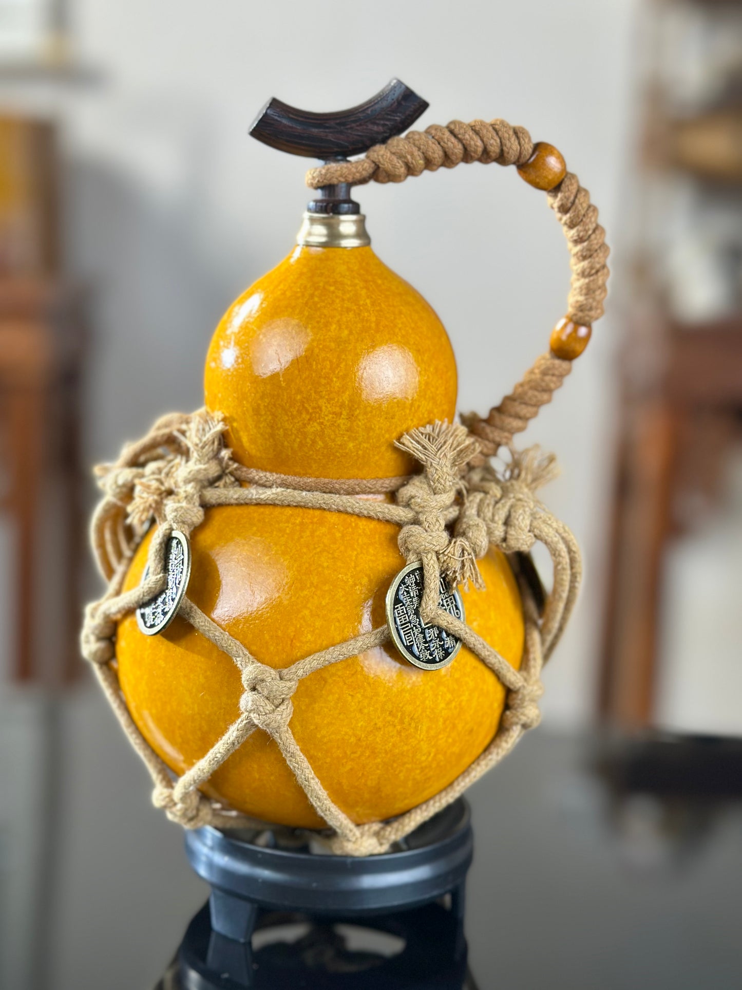 Hand dyed Golden Fengshui Ornament Chinese Lacquerware Hulu Natural Gourd Water Tea Container Classical Home Decor
