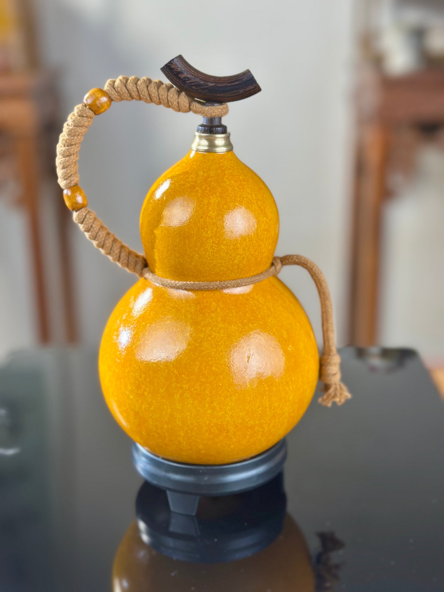 Hand dyed Golden Fengshui Ornament Chinese Lacquerware Hulu Natural Gourd Water Tea Container Classical Home Decor