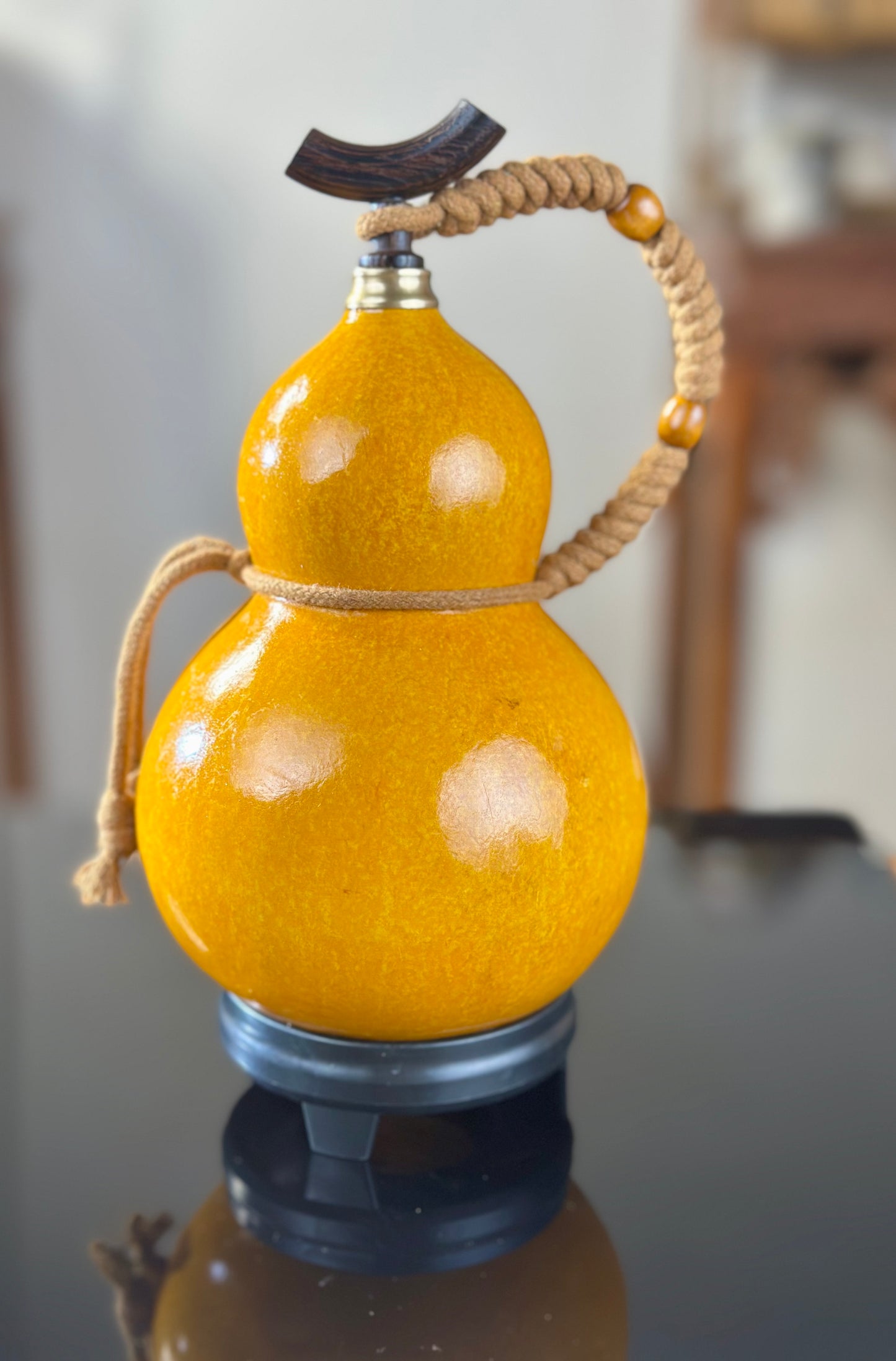 Hand dyed Golden Fengshui Ornament Chinese Lacquerware Hulu Natural Gourd Water Tea Container Classical Home Decor
