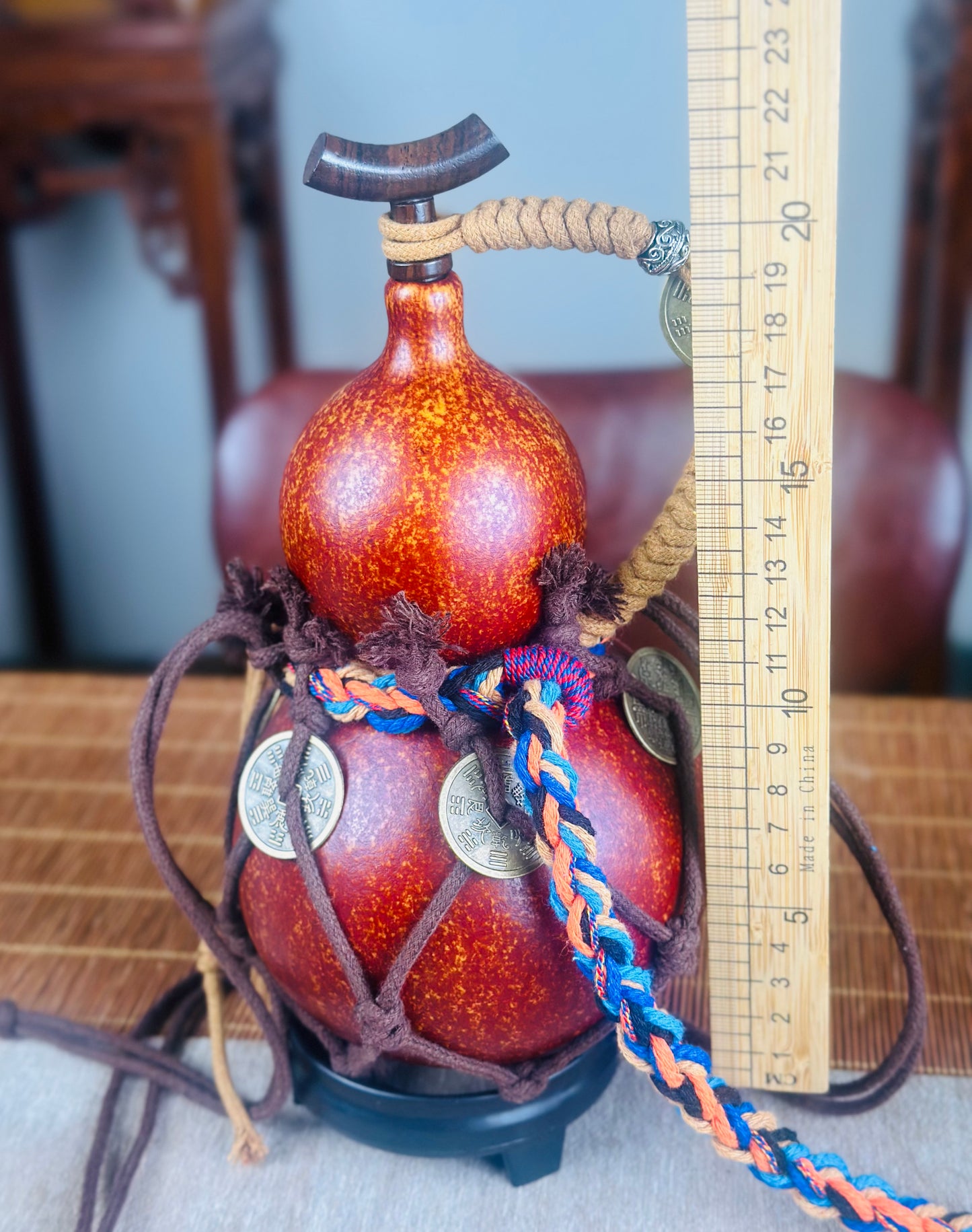 Hand dyed Fengshui Ornament Brown Chinese Lacquerware Hulu Natural Gourd Water Tea Container Classical Home Decor