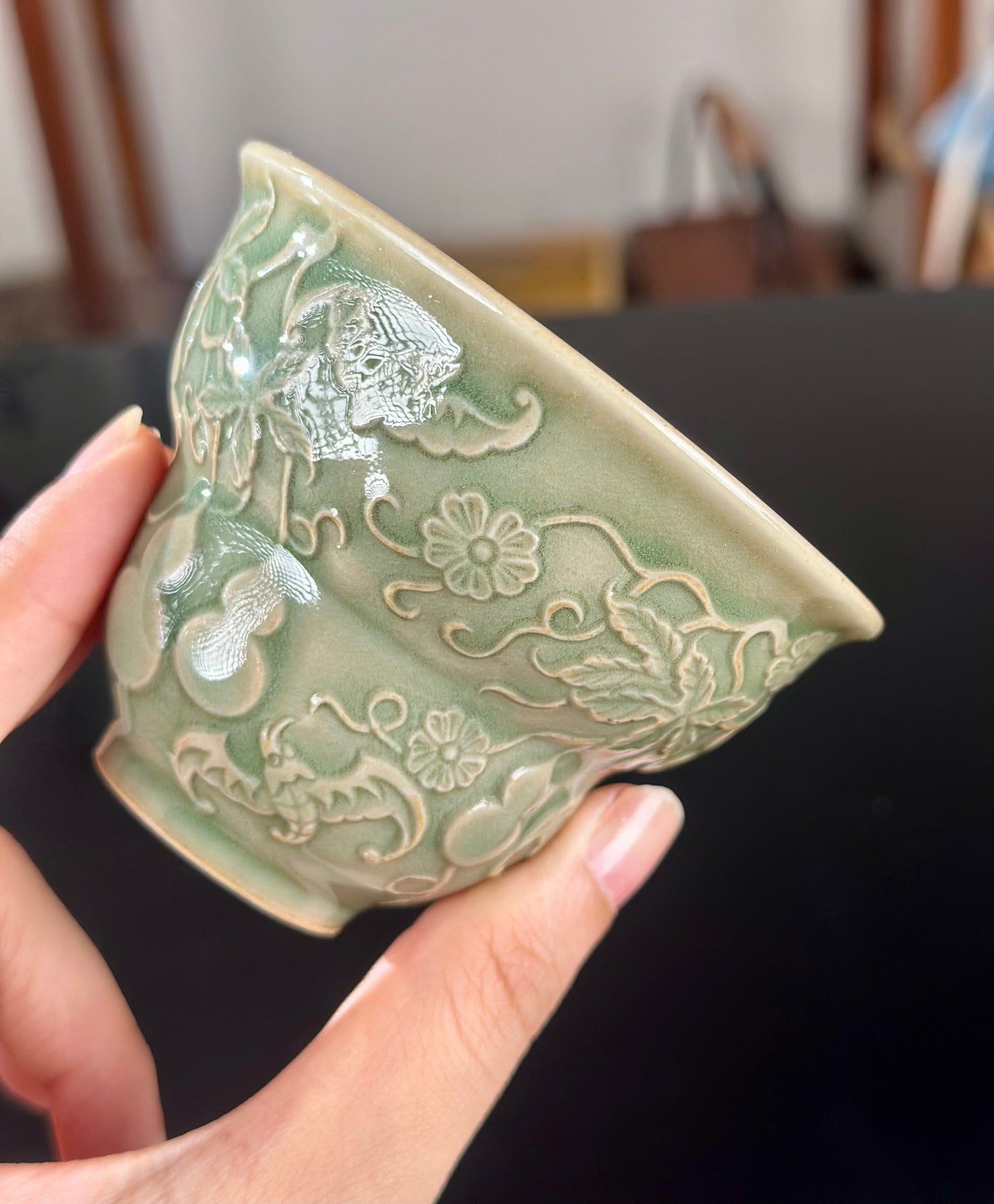 Handengraved Chinse Gourd Shape Yaozhou Kiln Olive Green Teacup