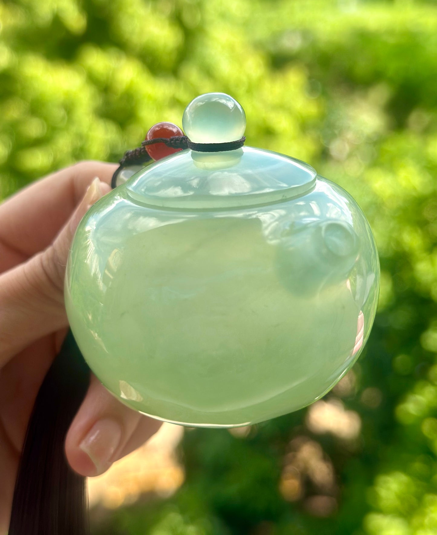 Handcrafted Chinese Xiuyu Authentic Jade Mini Xishi Shape Teapot Unique Artwork Jade Pot