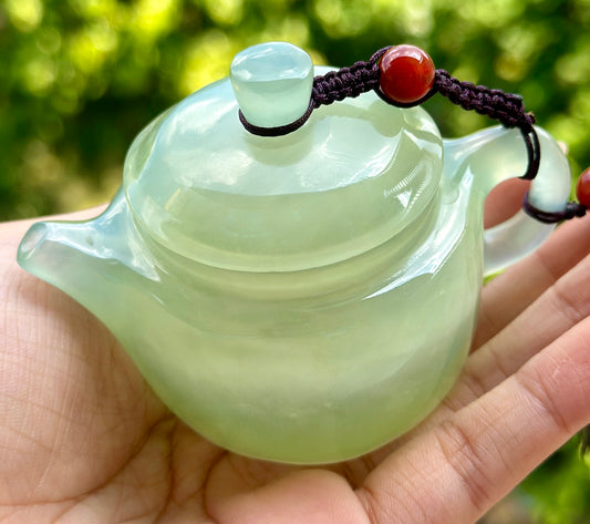 Handcrafted Chinese Xiuyu Authentic Jade Mini Dezhong Shape Teapot Unique Artwork Jade Pot