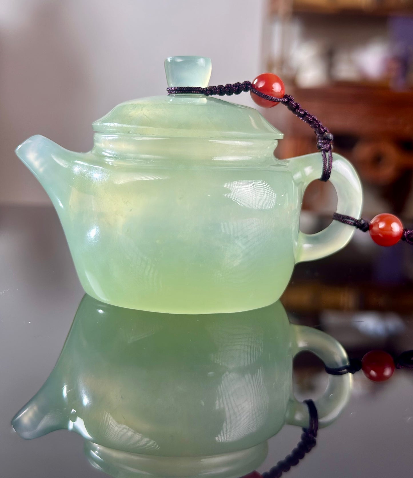 Handcrafted Chinese Xiuyu Authentic Jade Mini Dezhong Shape Teapot Unique Artwork Jade Pot