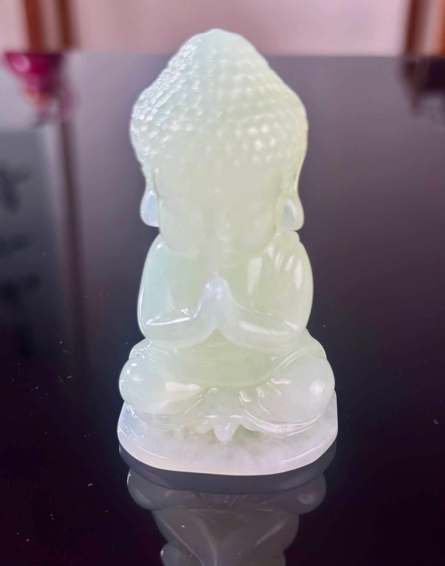 Handengraved Chinese Precious Xiuyu Jade Bouddha Sculpture Artwork Home Decor