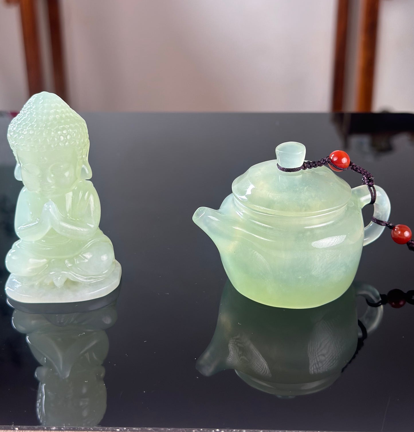Handengraved Chinese Precious Xiuyu Jade Bouddha Sculpture Artwork Home Decor