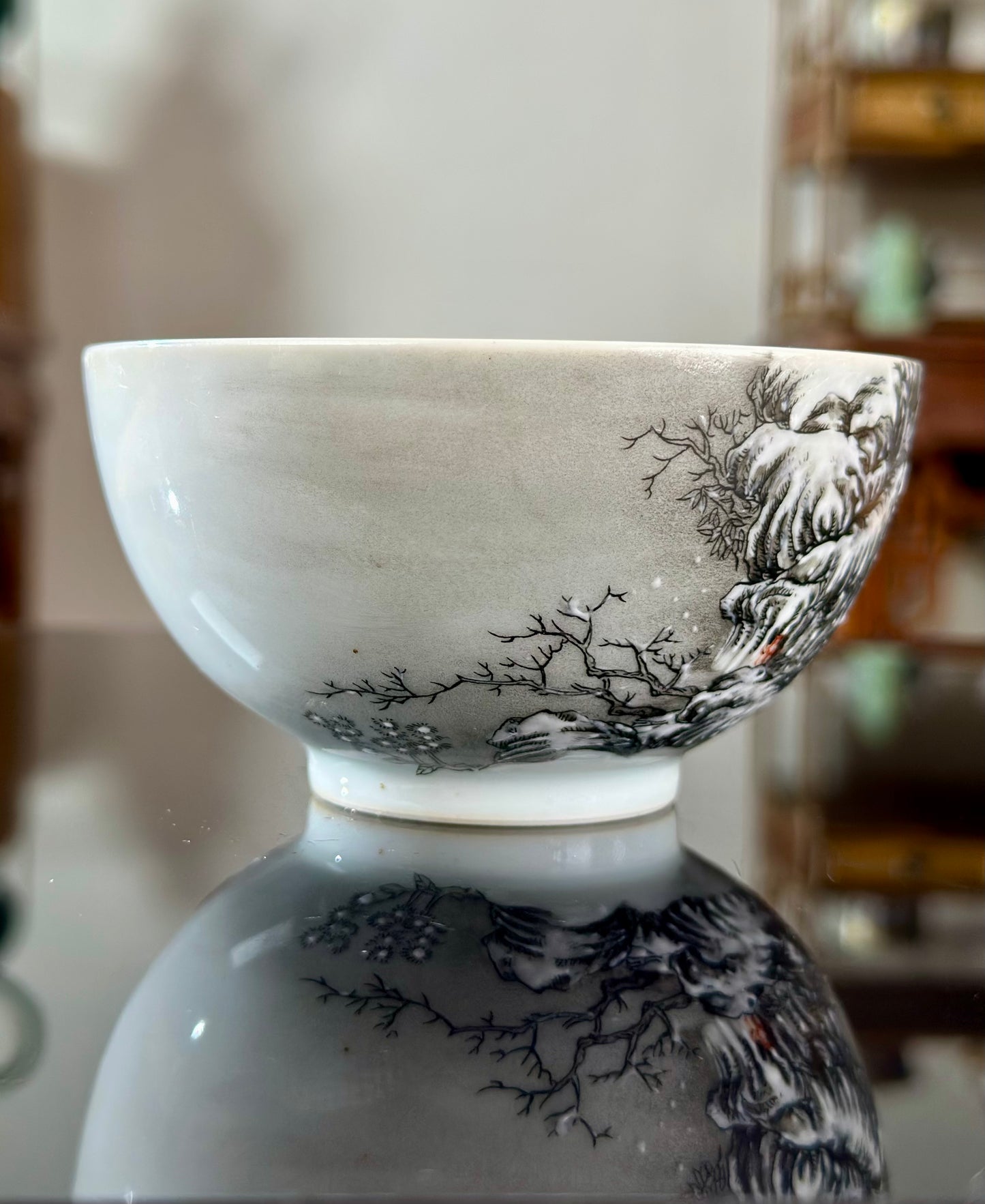 High-class Chinese Handpainted Chinese Classic Fencai Teacup Snowing Swan Pattern Famille Rose Artwork Cup