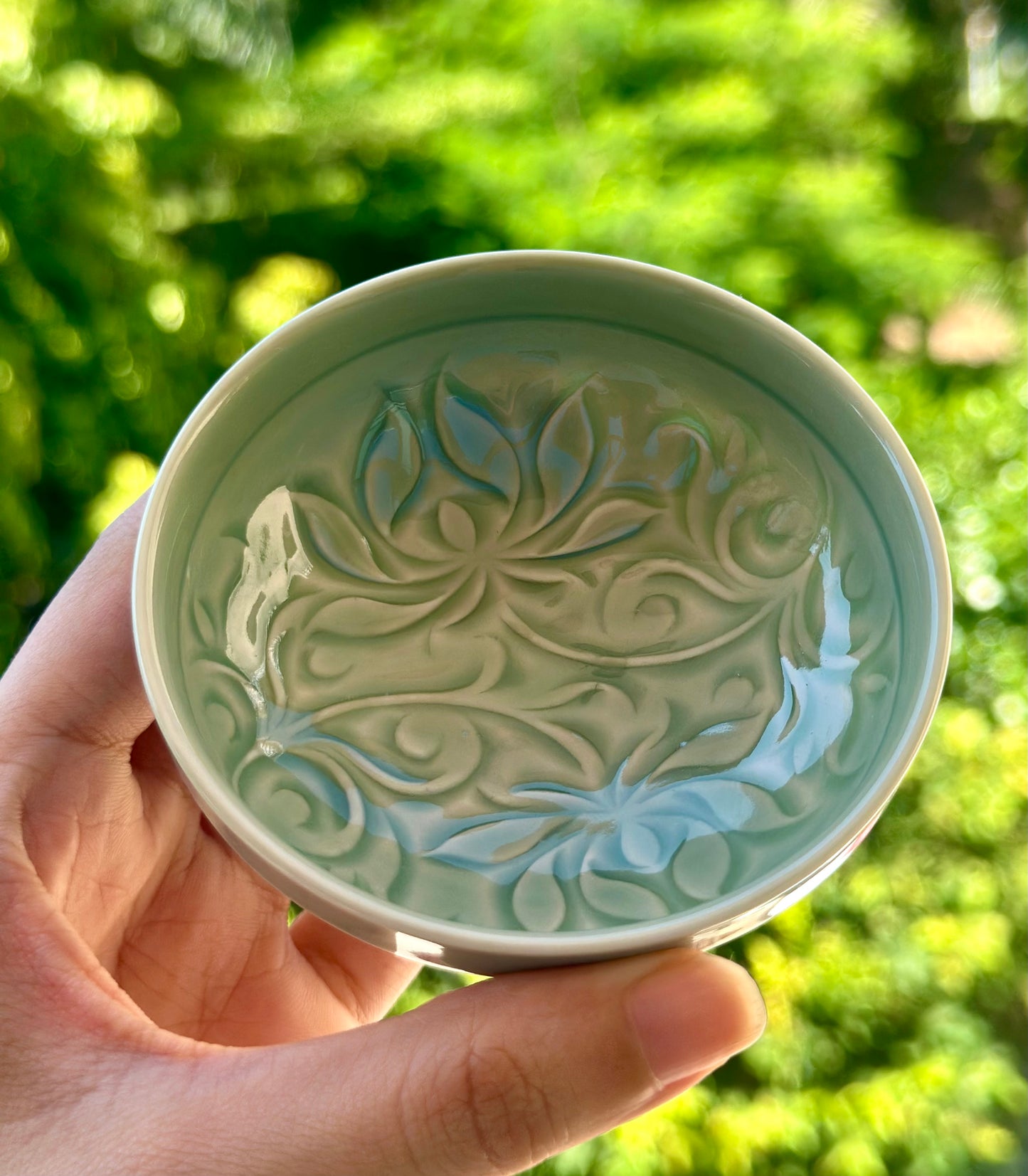 Handengraved Chinse Lotus Yaozhou Celadon Porcelain Kiln Sky Blue Green Puer Shape Teacup