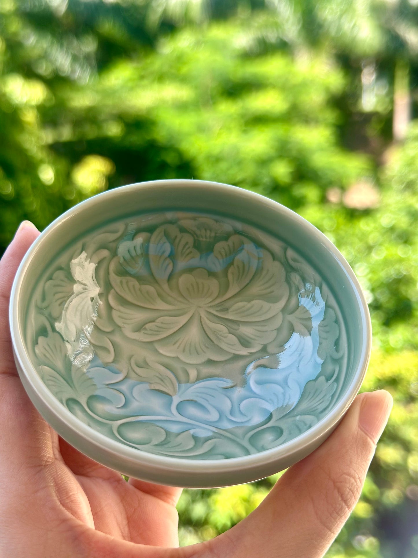 Handengraved Chinse Fish Turning Dragon Classic Pattern Yaozhou Celadon Porcelain Kiln Moon White GlazeTeacup