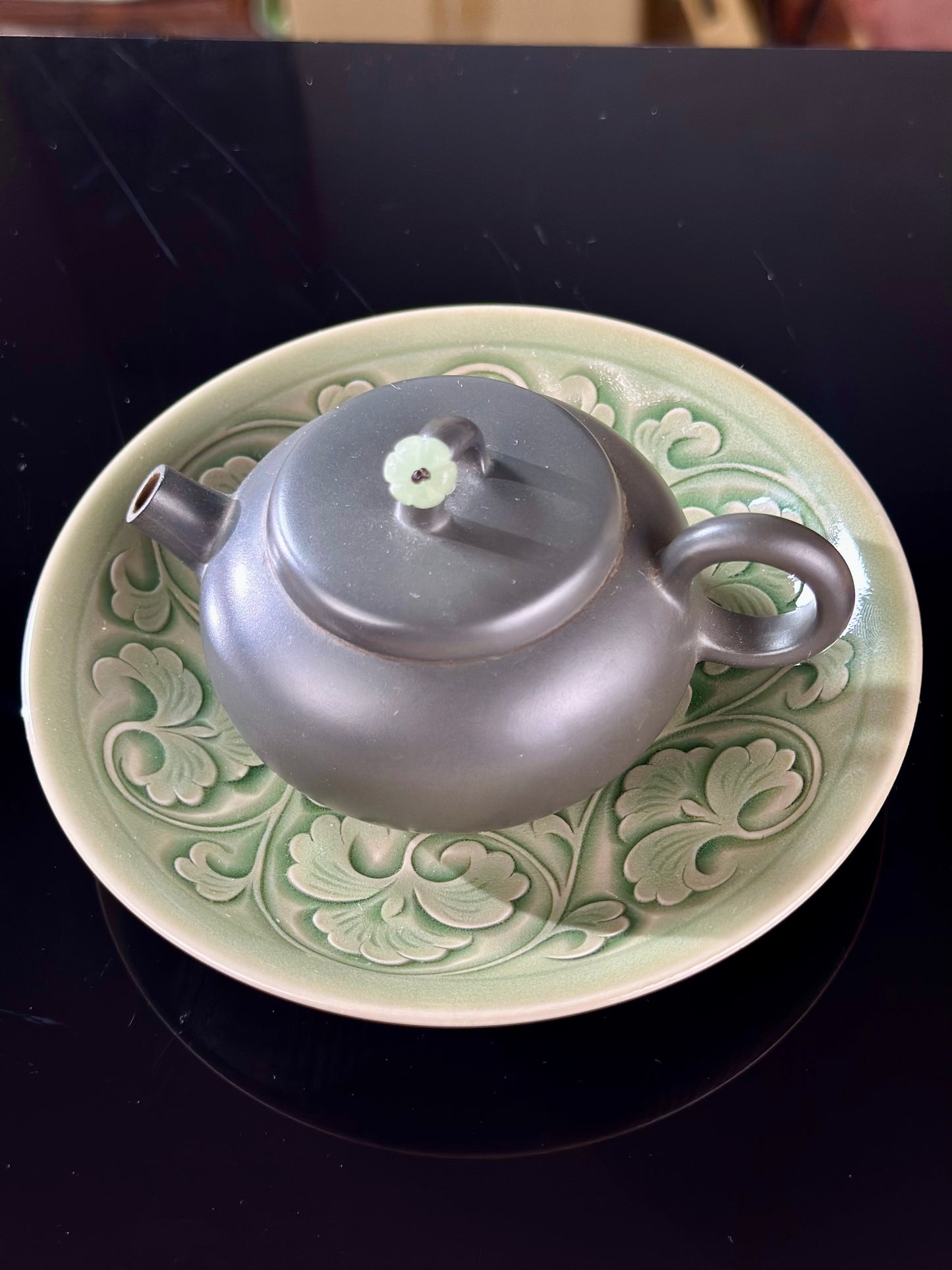 Handengraved Chinse Flower Pattern Yaozhou Celadon Porcelain Alive Green Tea Saucer Tea Tray