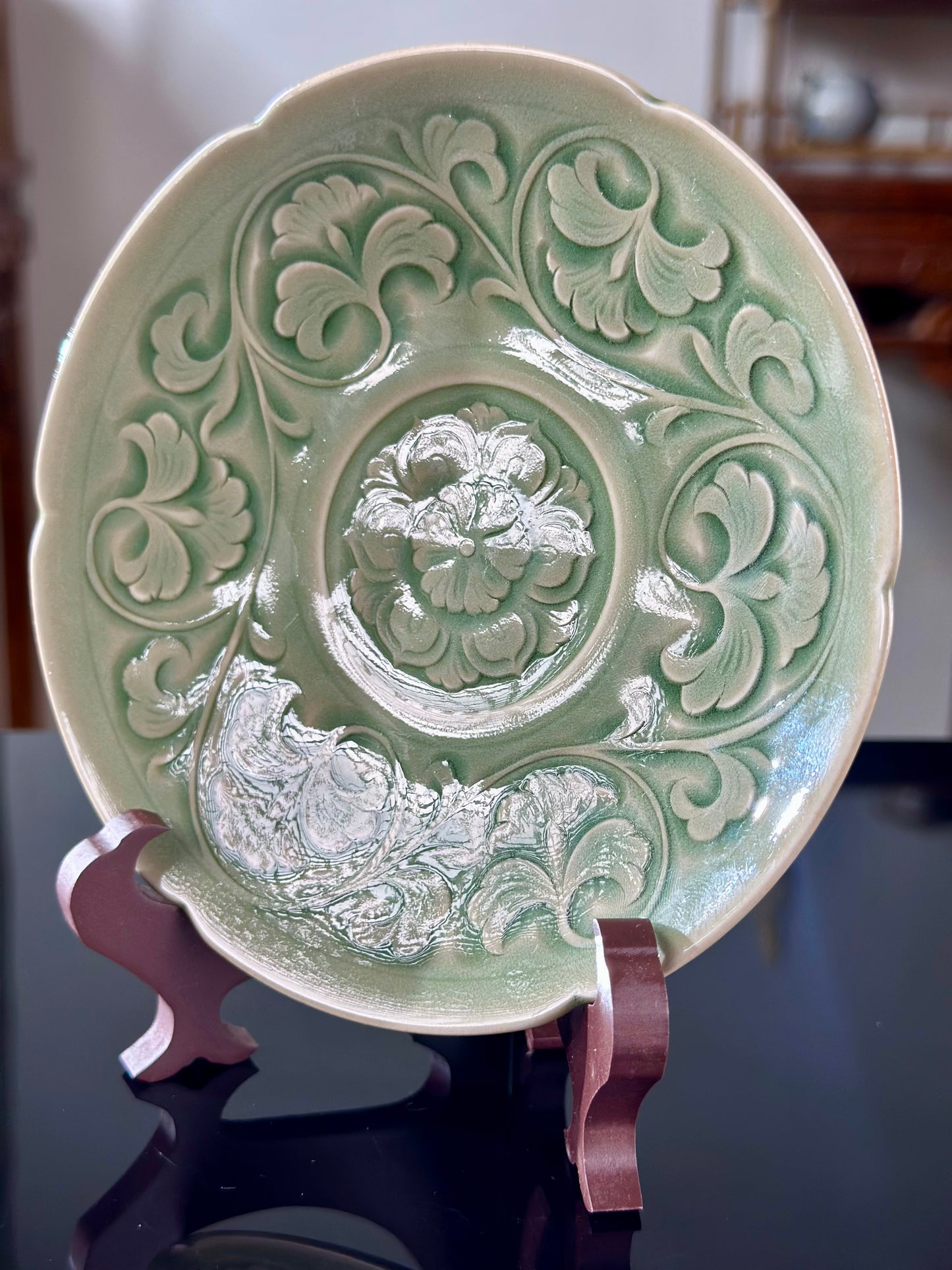 Handengraved Chinse Flower Pattern Yaozhou Celadon Porcelain Alive Green Tea Saucer Tea Tray