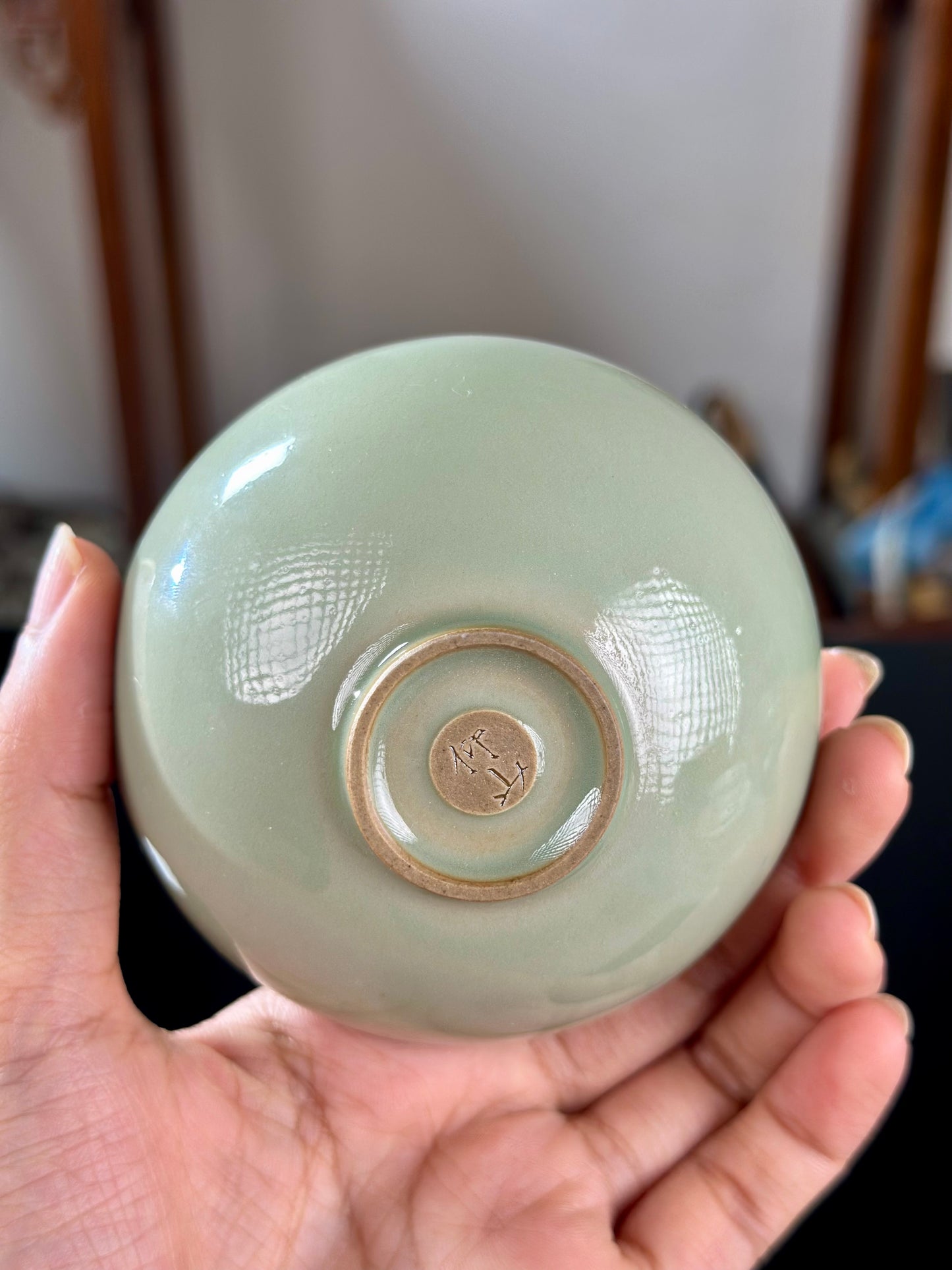 Handengraved Chinse Fish Turning Dragon Classic Pattern Yaozhou Celadon Porcelain Kiln Moon White GlazeTeacup