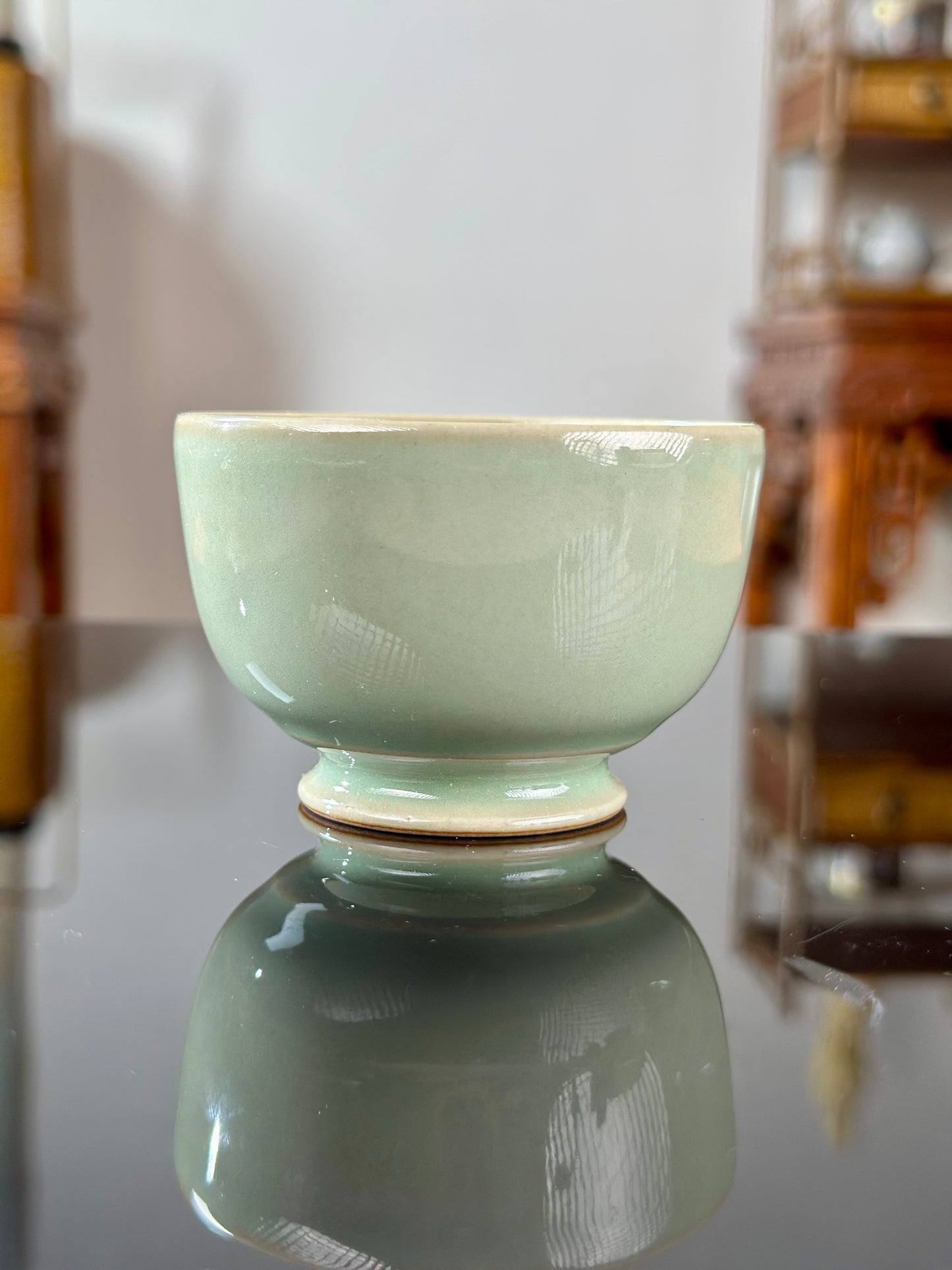 Handcrafted Chinese High-class Secret Color Porcelain Mise Celadon Teacup