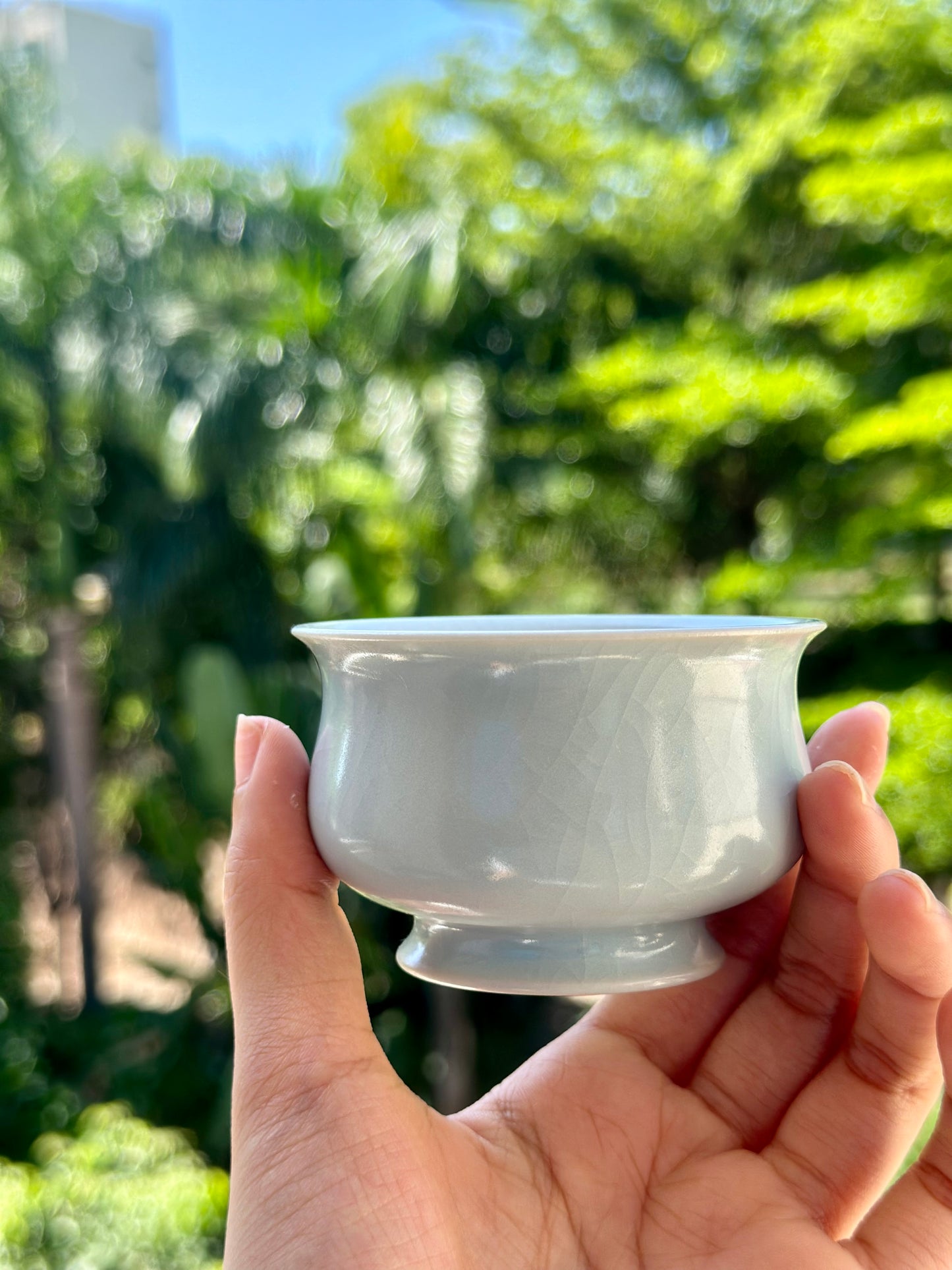 Handcrafted Ru Ware Classic Teacup Chinese High-class Ru Porcelain Ruyao Moon White GlazedYulan Shape Cup