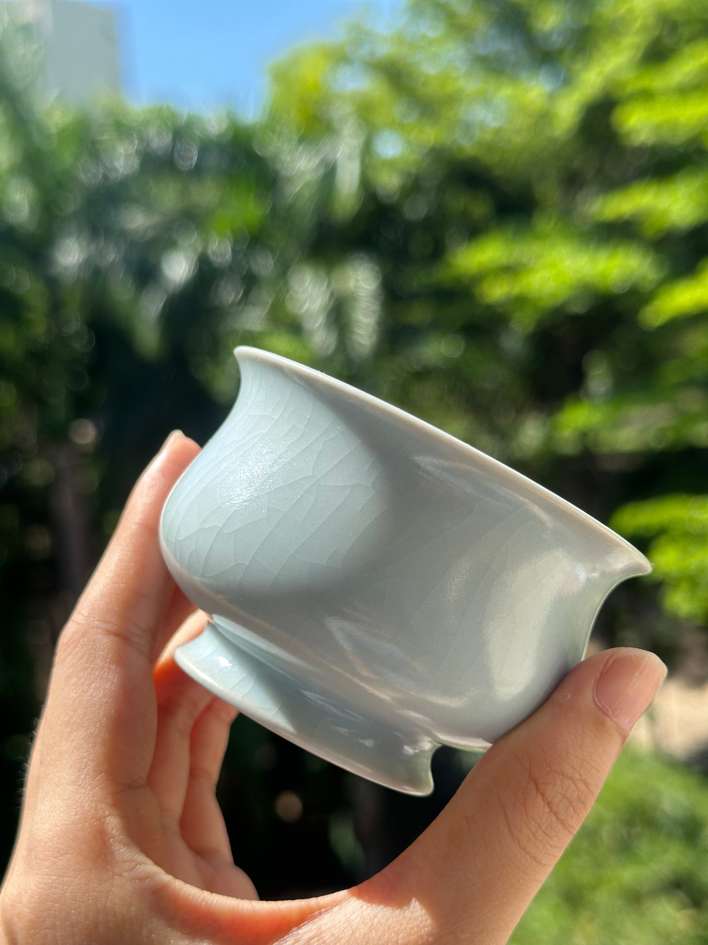 Handcrafted Ru Ware Classic Teacup Chinese High-class Ru Porcelain Ruyao Moon White GlazedYulan Shape Cup