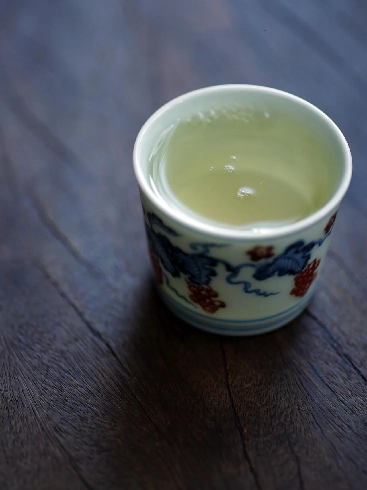 Chinese Premium Yellow Mountain Huangshan Green Peony Green Tea High Mountain Tea 50g 6 Sachets