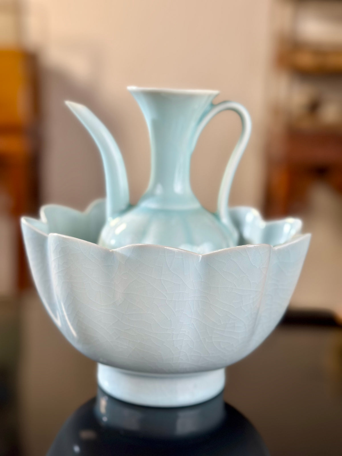 Handcrafted Ru Ware Classic Lotus Shape Tea Bowl Chinese High-class Ru Porcelain Ruyao Moon White Glazed