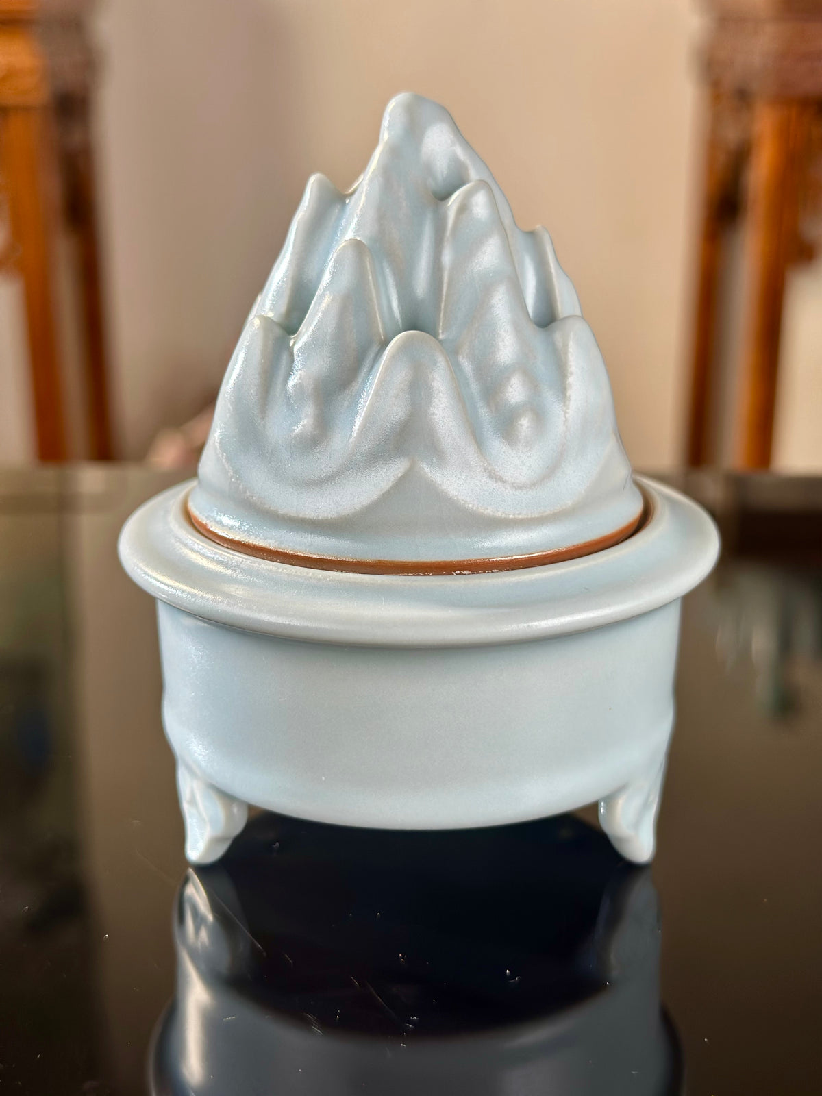 Handcrafted Ru Ware Classic Moon White Glaze Incense Holder Chinese High-class Ru Porcelain Ruyao Moon White Glaze