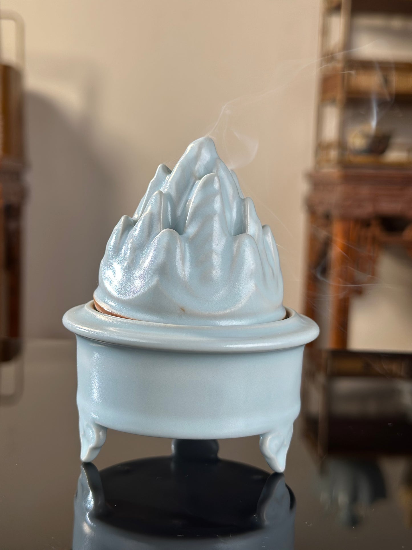 Handcrafted Ru Ware Classic Moon White Glaze Incense Holder Chinese High-class Ru Porcelain Ruyao Moon White Glaze