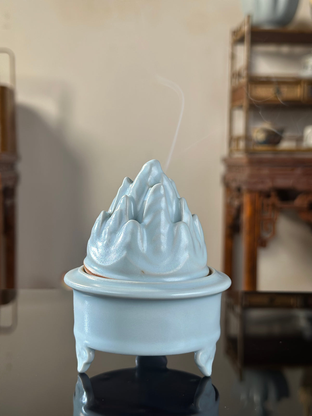 Handcrafted Ru Ware Classic Moon White Glaze Incense Holder Chinese High-class Ru Porcelain Ruyao Moon White Glaze