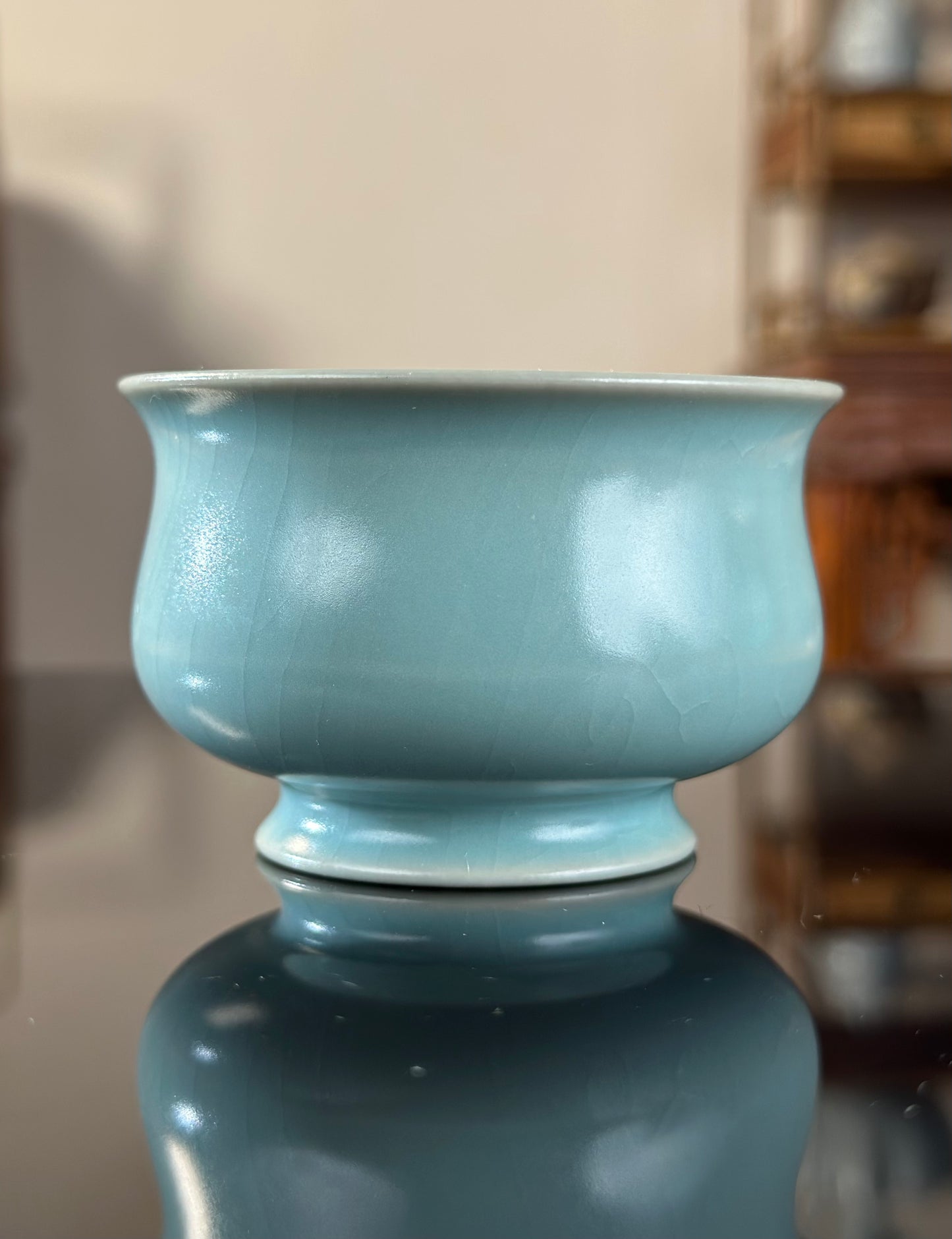 Handcrafted Ru Ware Classic Teacup Chinese High-class Ru Porcelain Ruyao Blue Sky Glazed Yulan Shape Cup