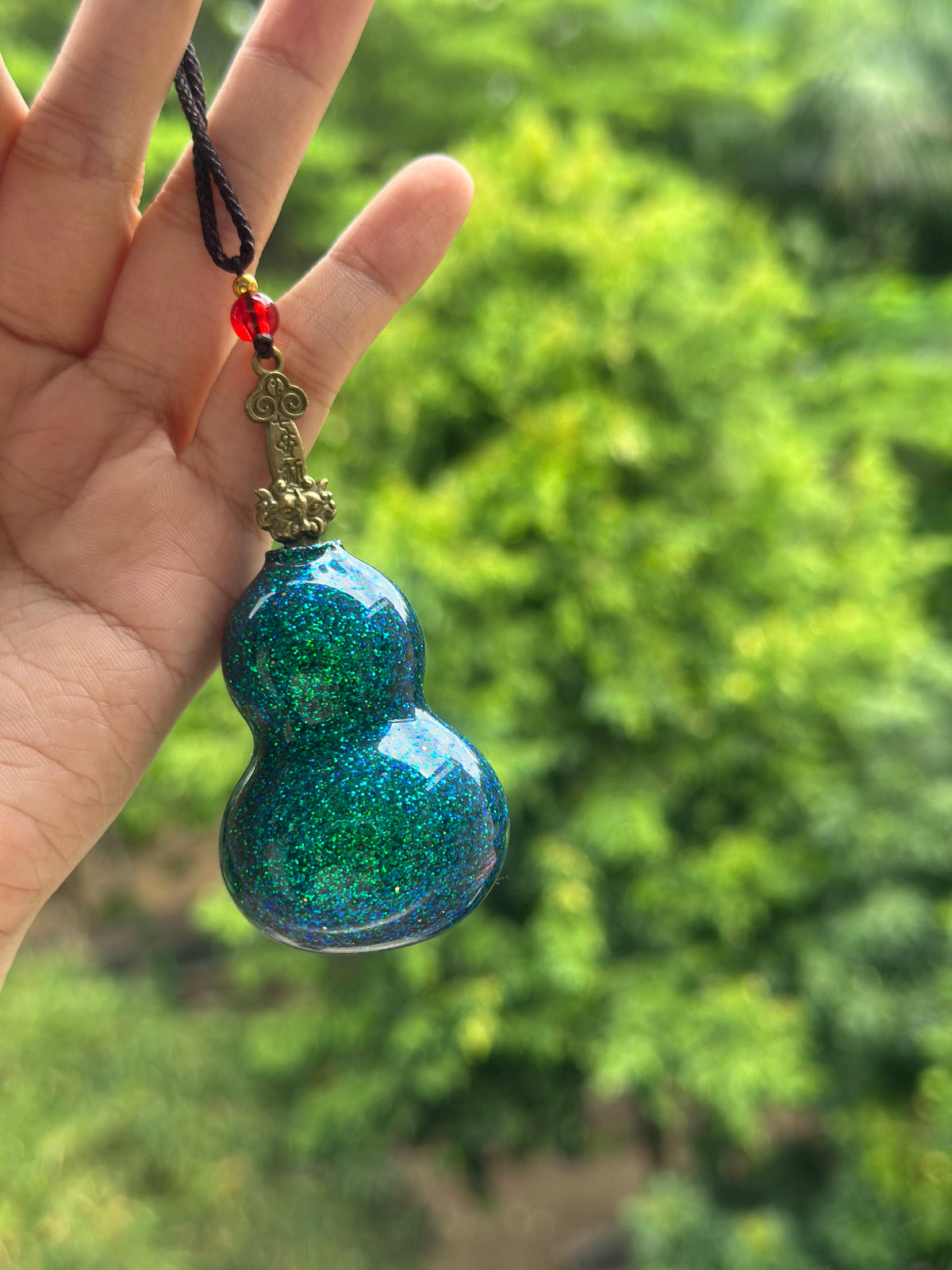 Handcrafted Chinese Natural Lacquered Foil Powerder Gourd Hulu Art Necklace Decoration Accessory