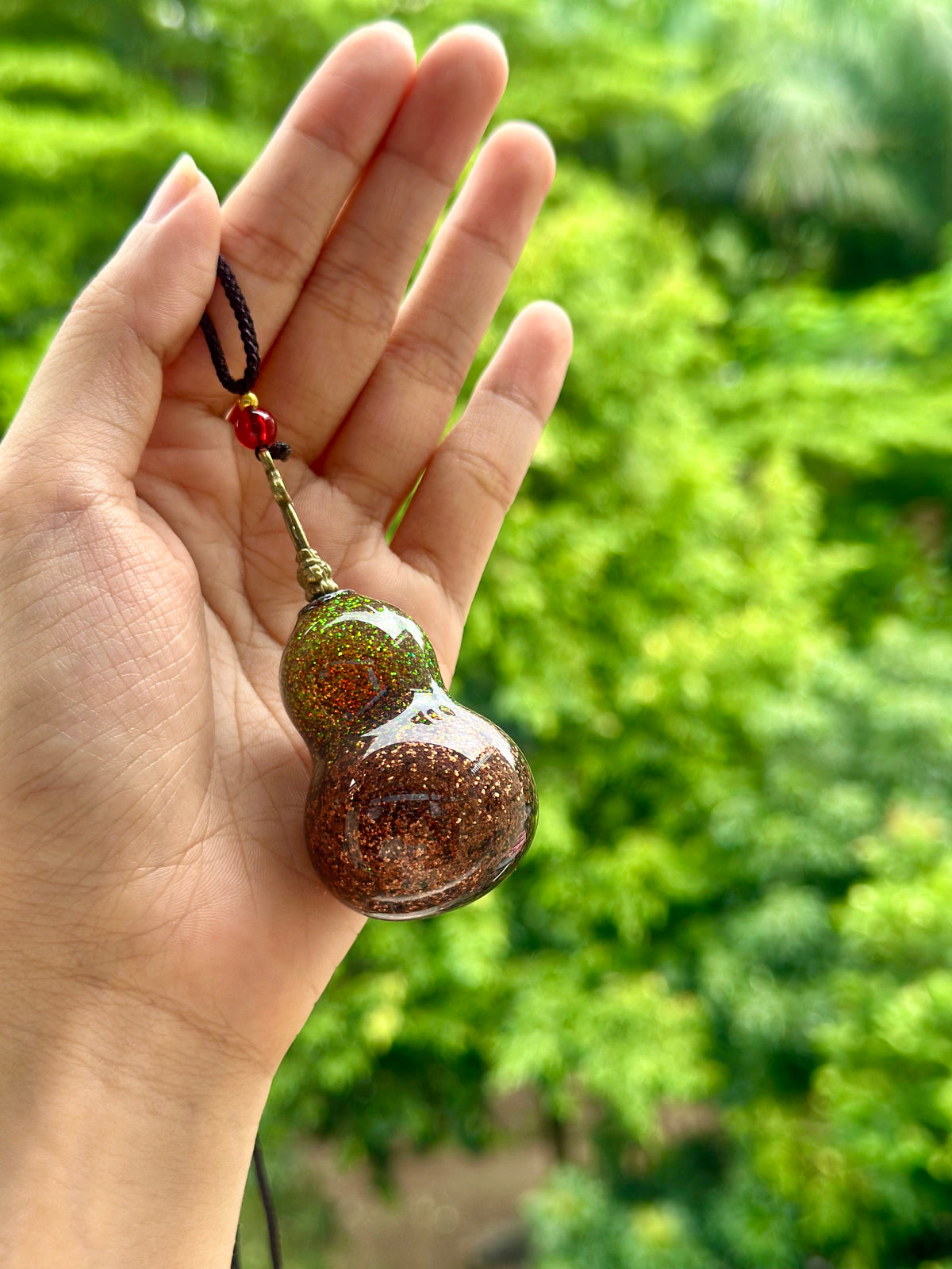Handcrafted Chinese Natural Lacquered Foil Powerder Gourd Hulu Art Necklace Decoration Accessory