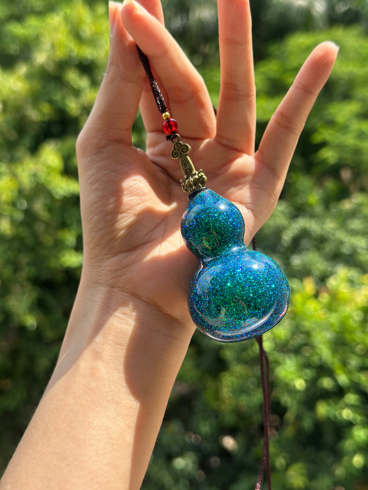 Handcrafted Chinese Natural Lacquered Foil Powerder Gourd Hulu Art Necklace Decoration Accessory