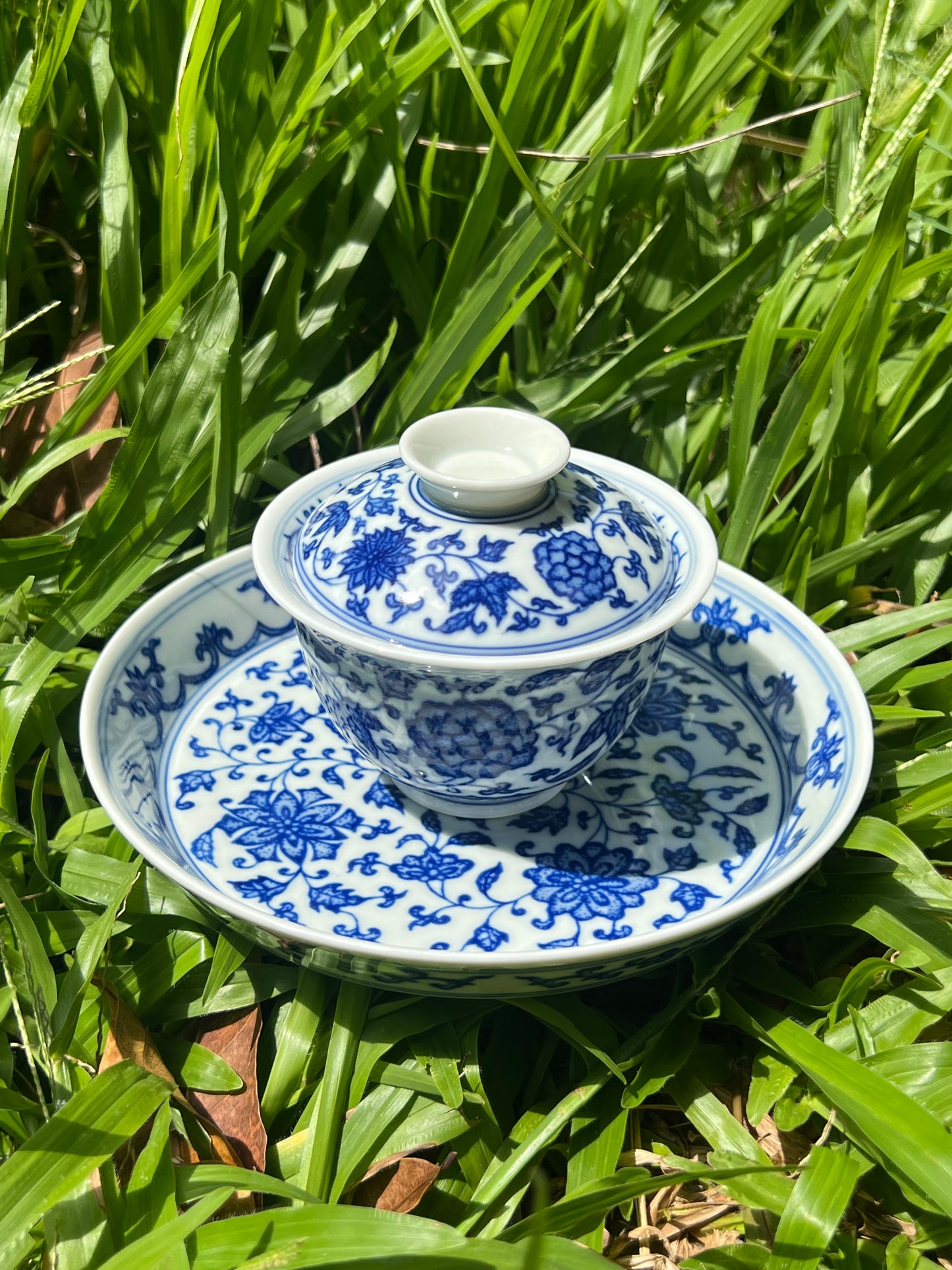 Hand Painted Chinese Twist Lotus Pattern Blue and White Porcelain Gaiwan Set Jingdezhen Master Ceramic Artwork