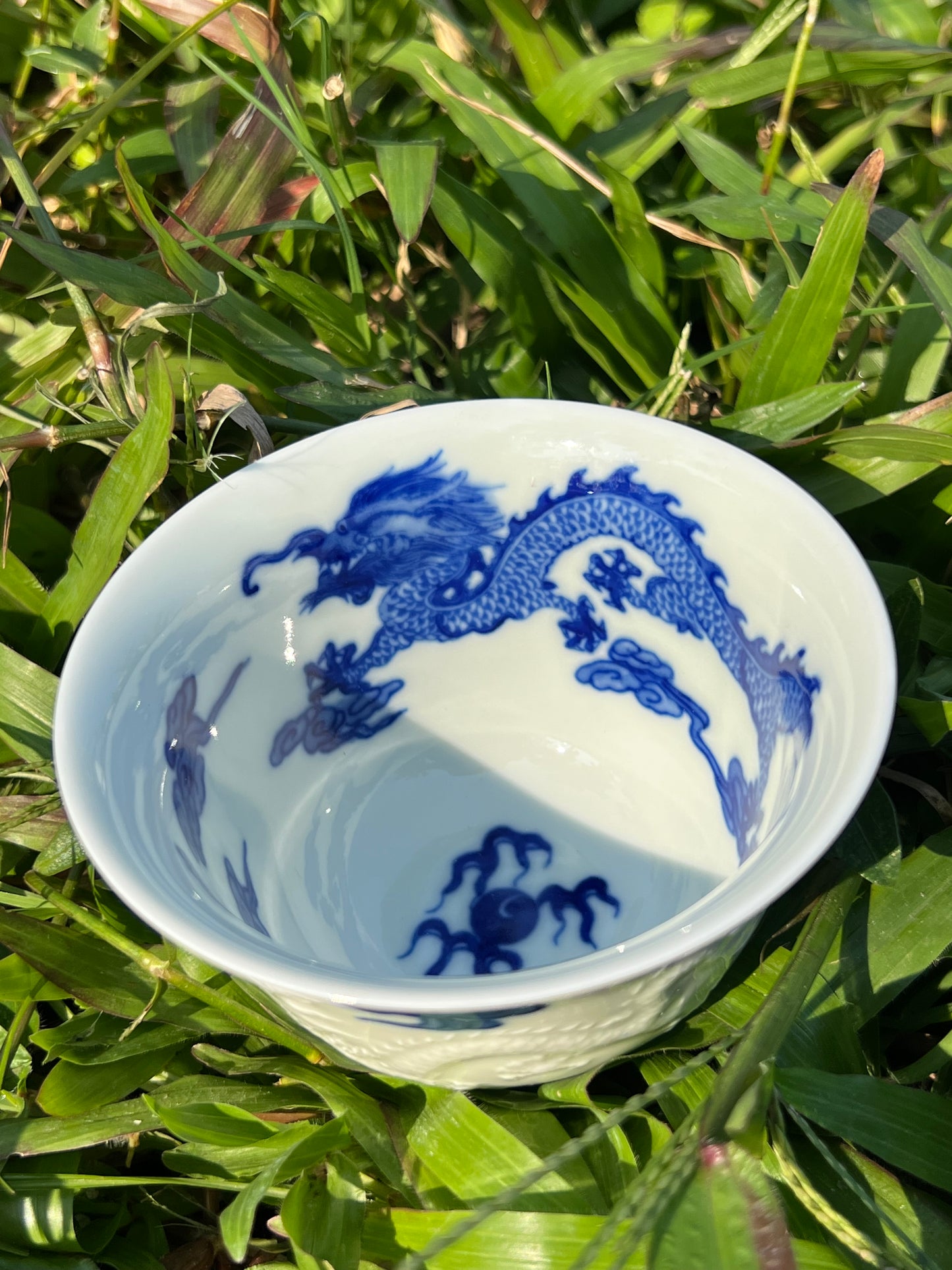 Hand Engraved Chinese Blue and White Porcelain Dragon Gaiwan Jingdezhen Master Ceramic Artwork