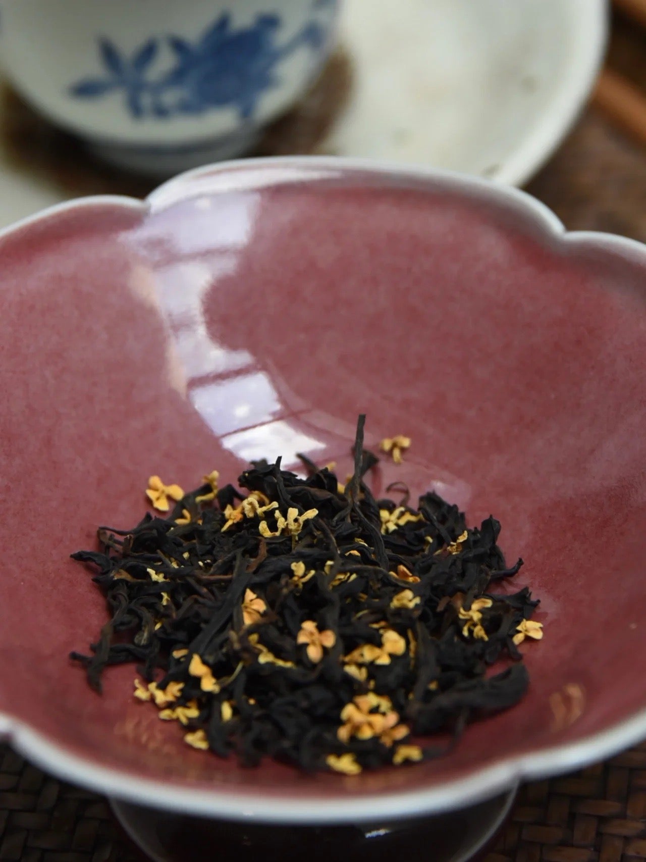 this is Chinese floral tea osmanthus black tea