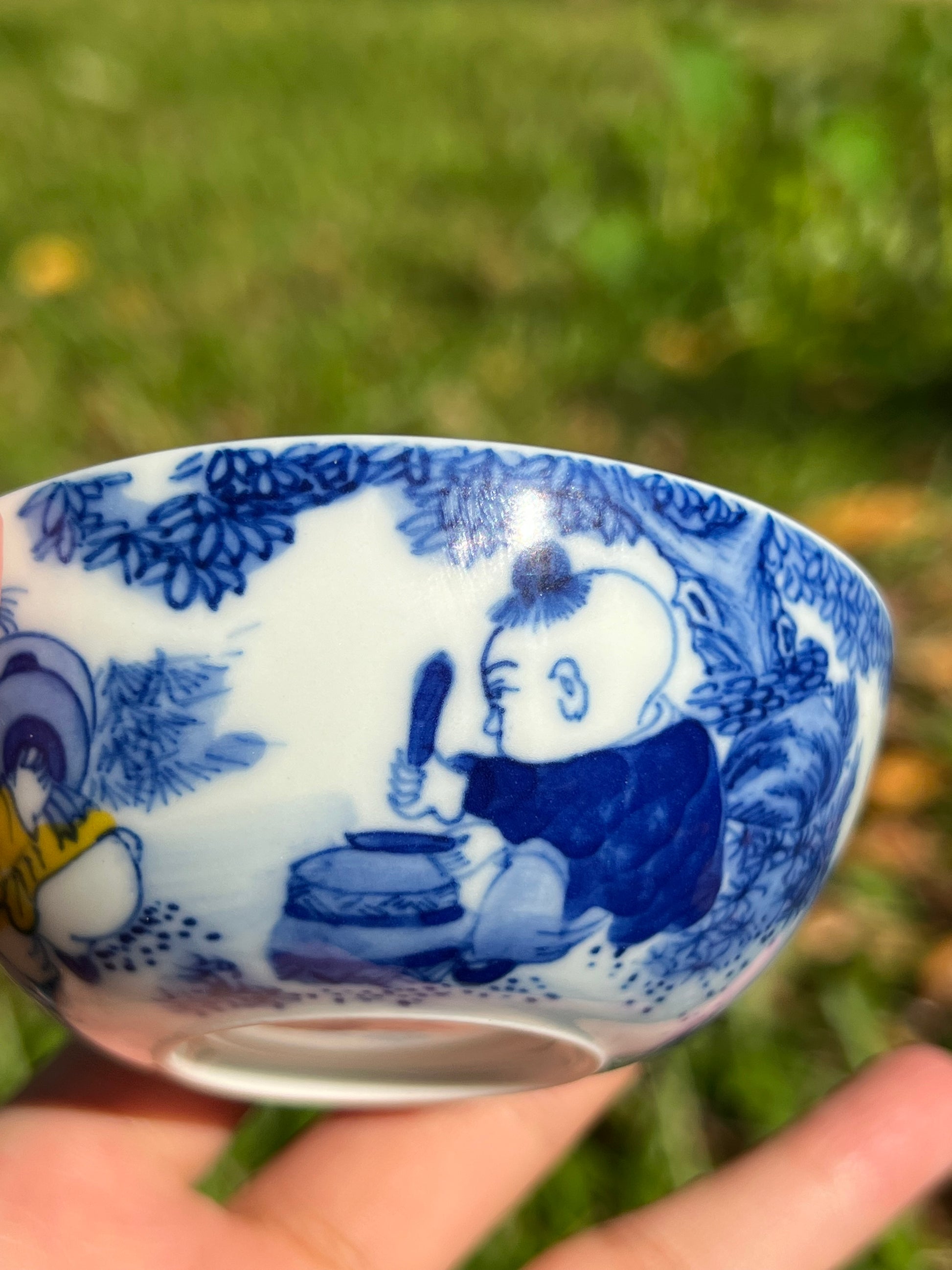 This is Chinese blue and white porcelain teacup. This is a ceramic teacup