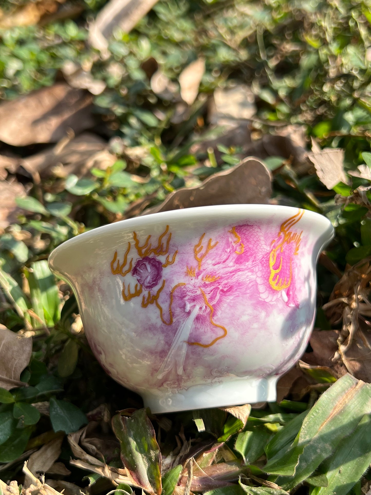 this is a Chinese Jingdezhen ceramic dragon teacup