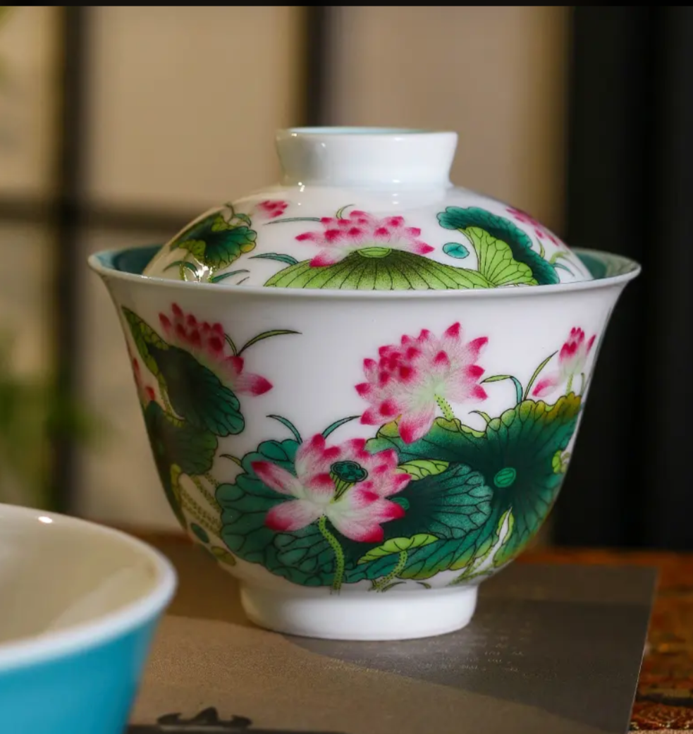 this is Chinese Jingdezhen enamel lotus gaiwan. this is a ceramic covered bowl