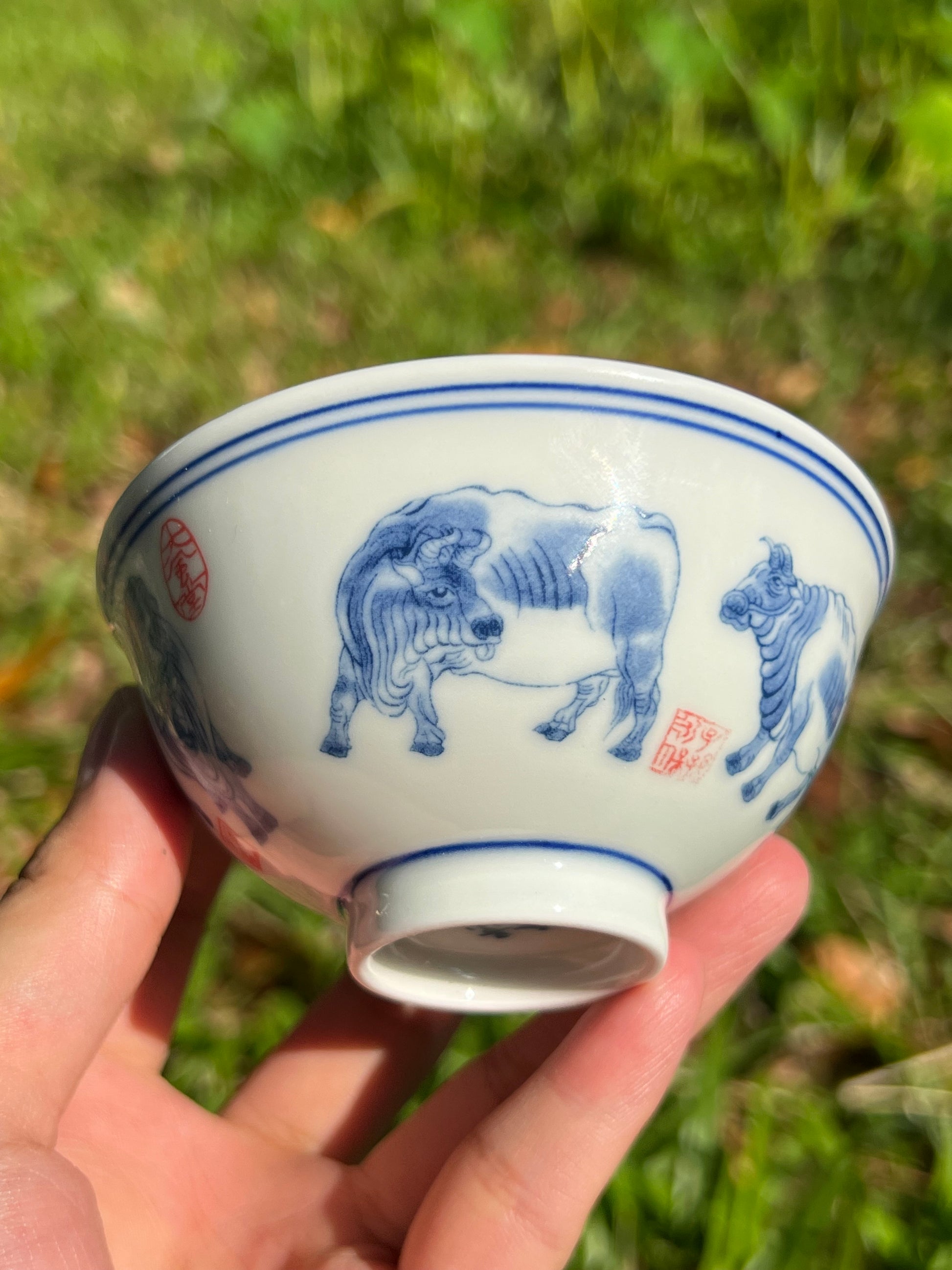 this is Chinese Jingdezhen blue and white porcelain teacup. this is a ceramic teacup