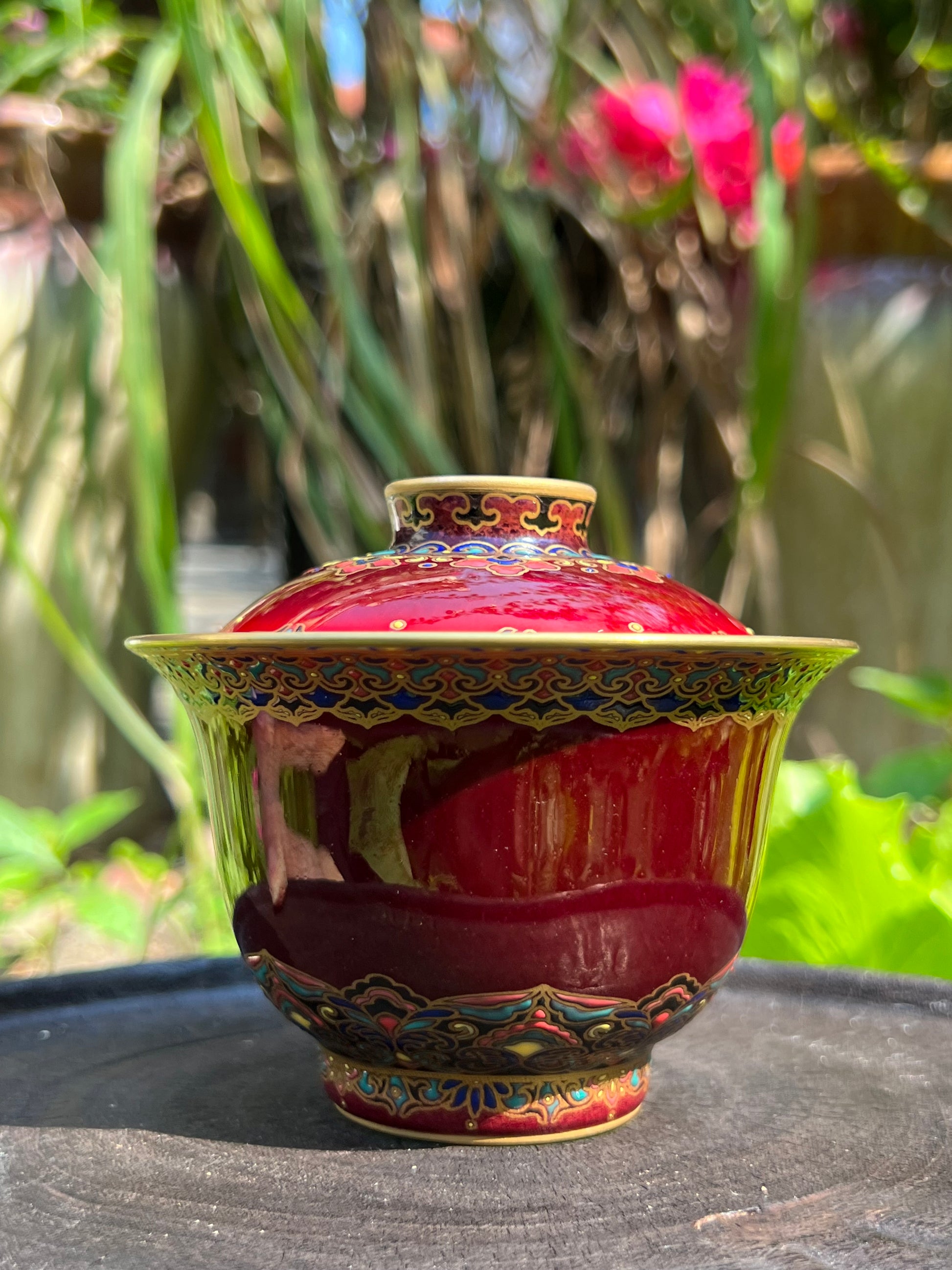 This is a Chinese Jingdezhen lang yao red-glazed lang yao hong teapot.this is a ceramic teapot gaiwan