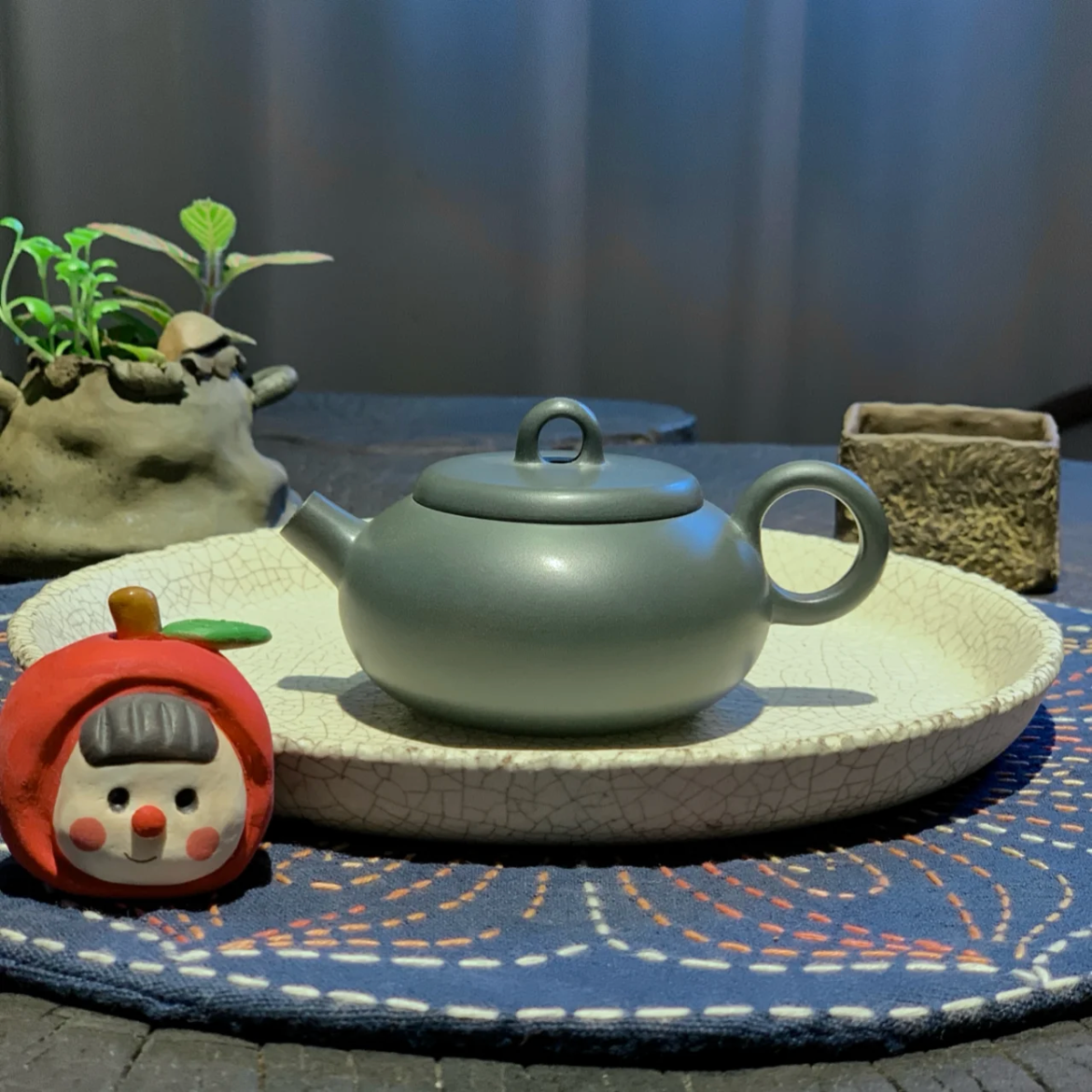 This is a Nixing teapot.this is a Chinese Nixing pottery clay teapot