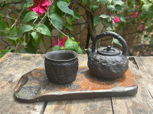 This is an inkstone tea tray tea boat