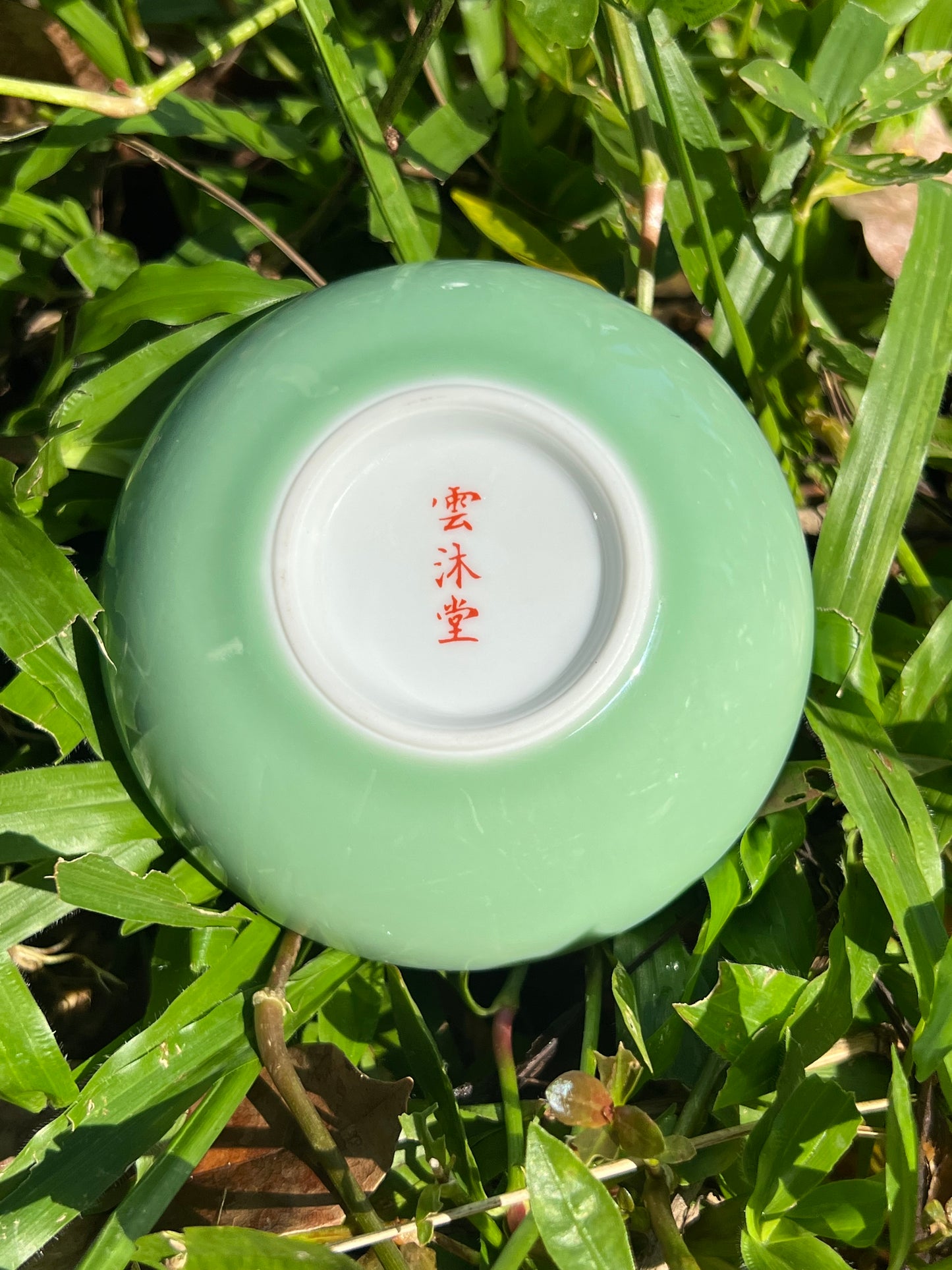 this is Chinese Jingdezhen enamel butterfly teacup. this is a ceramic teacup