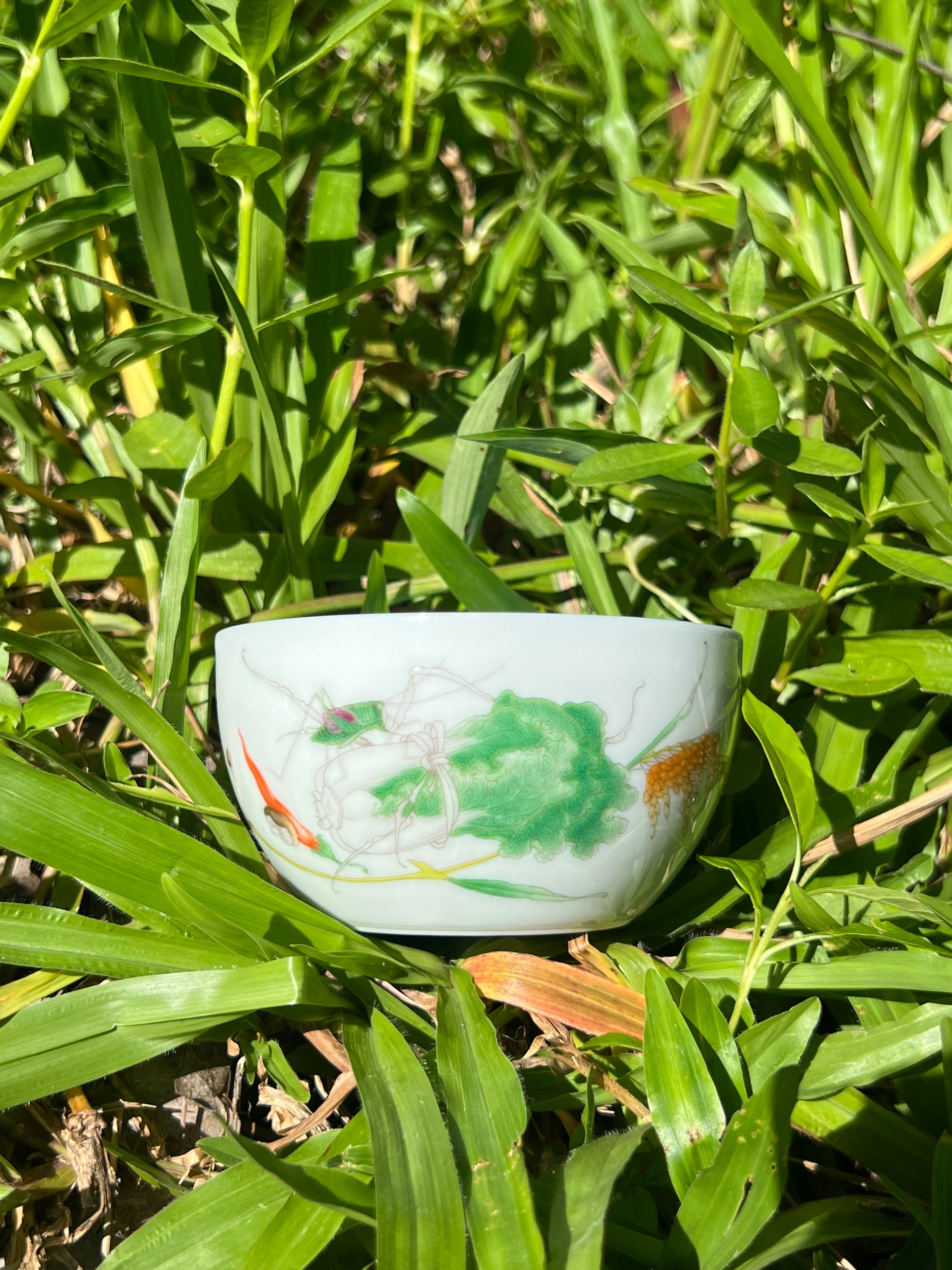 this is Chinese enamel teacup. this is a ceramic teacup