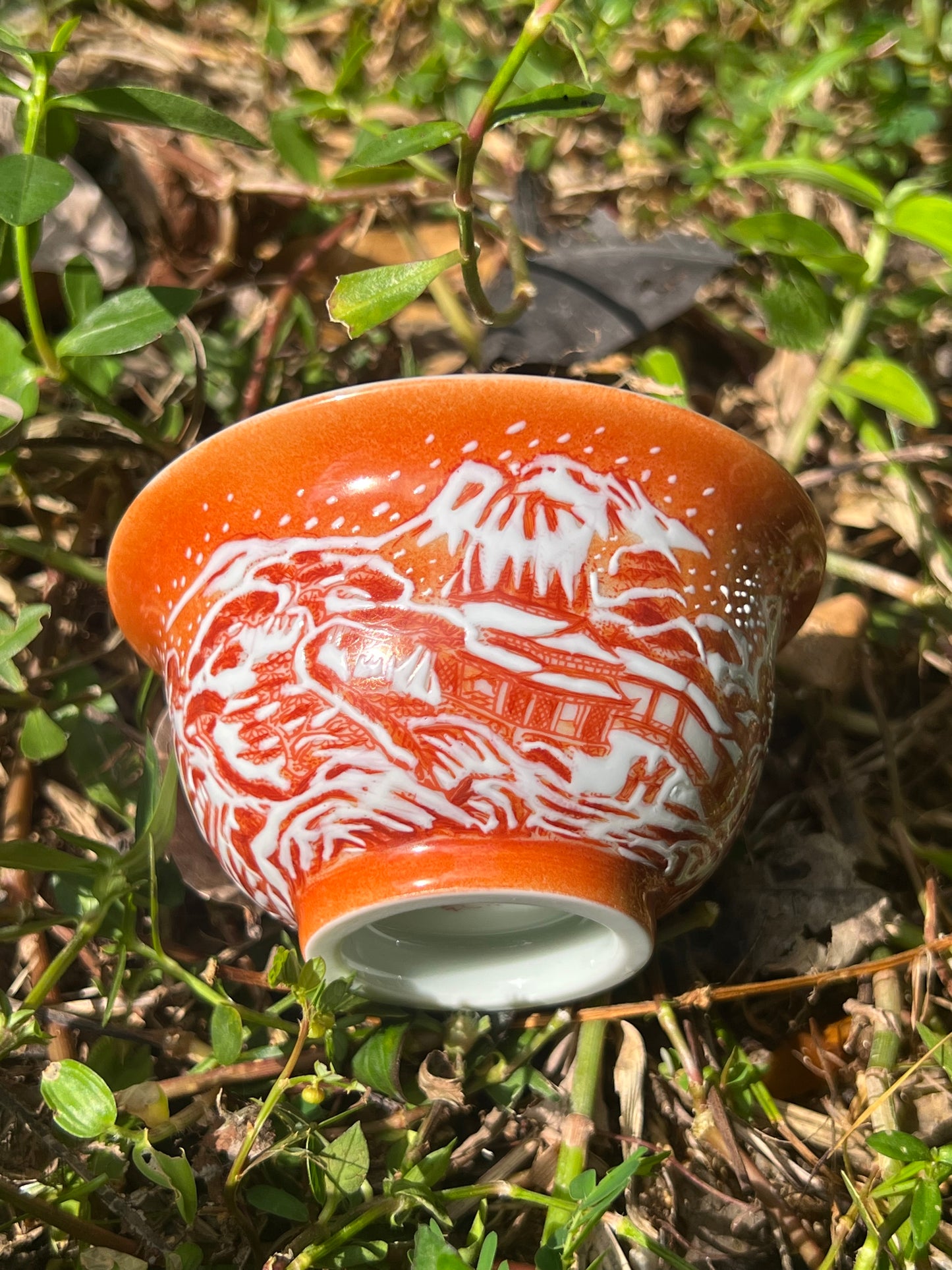 This is Chinese Jingdezhen alum red teacup. This is a ceramic teacup