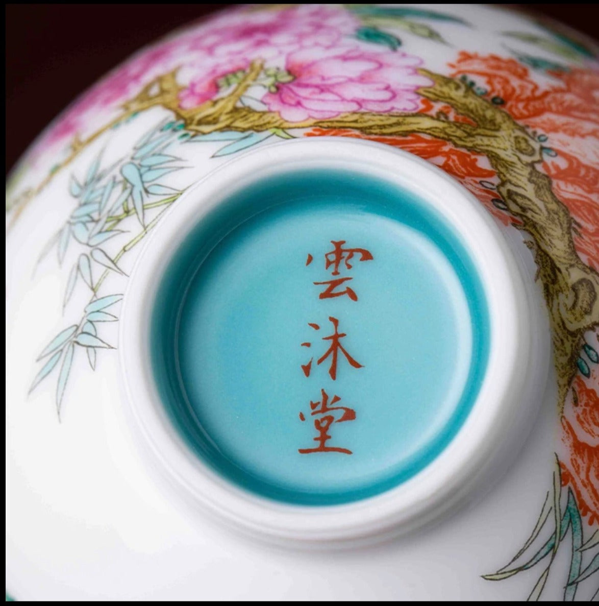 This is a Chinese Jingdezhen enamel flower teacup