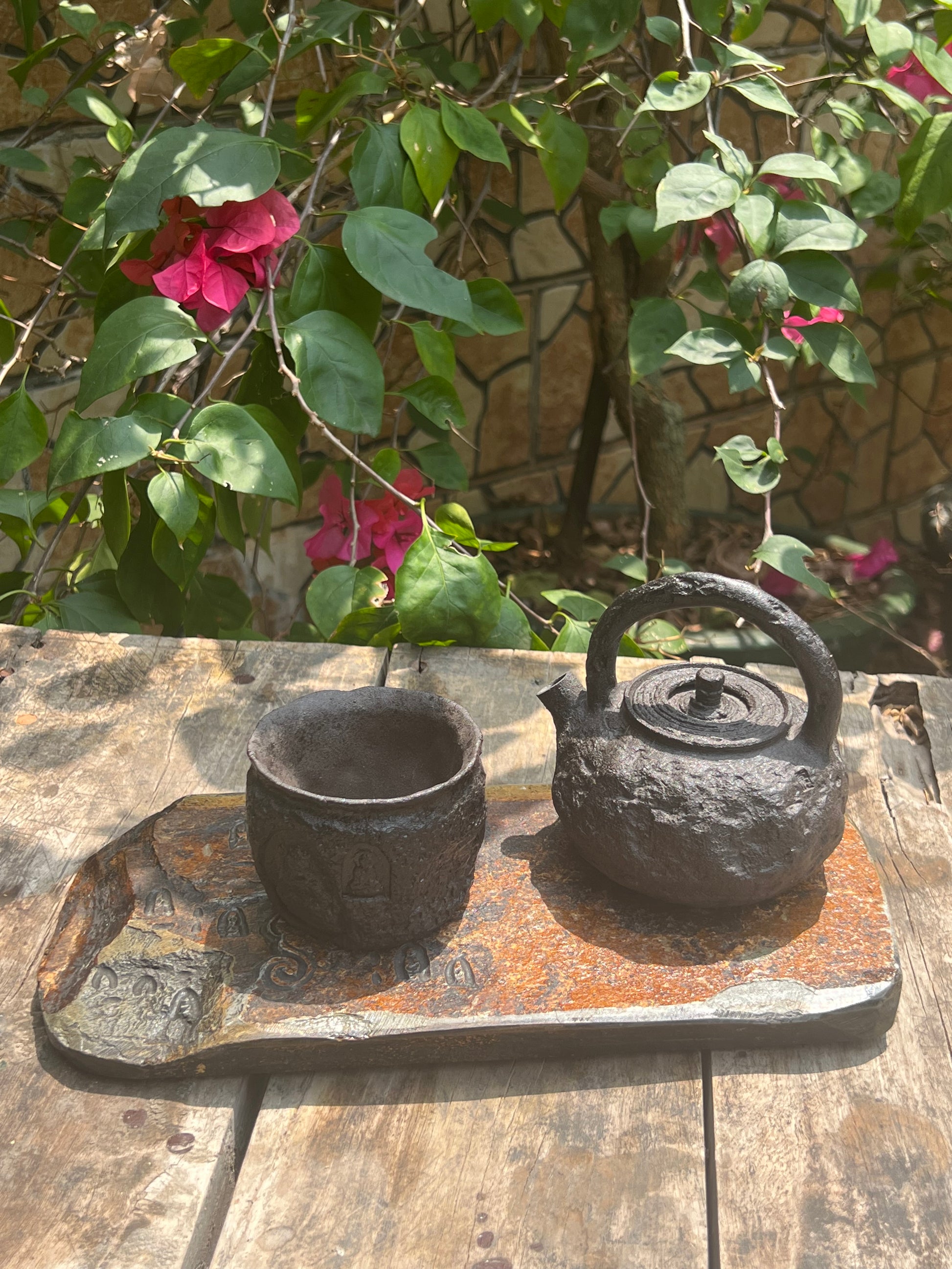 This is an inkstone tea tray tea boat