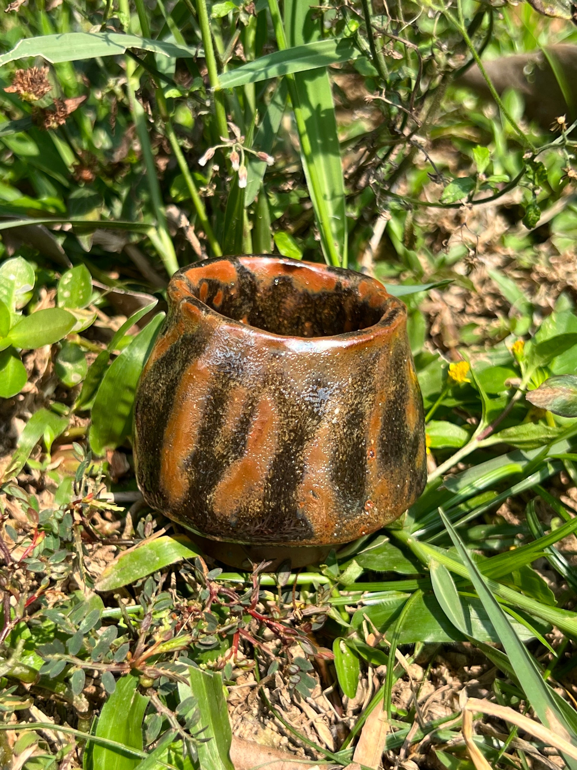 This is a shino ware teacup.this is a shinoyaki teacup