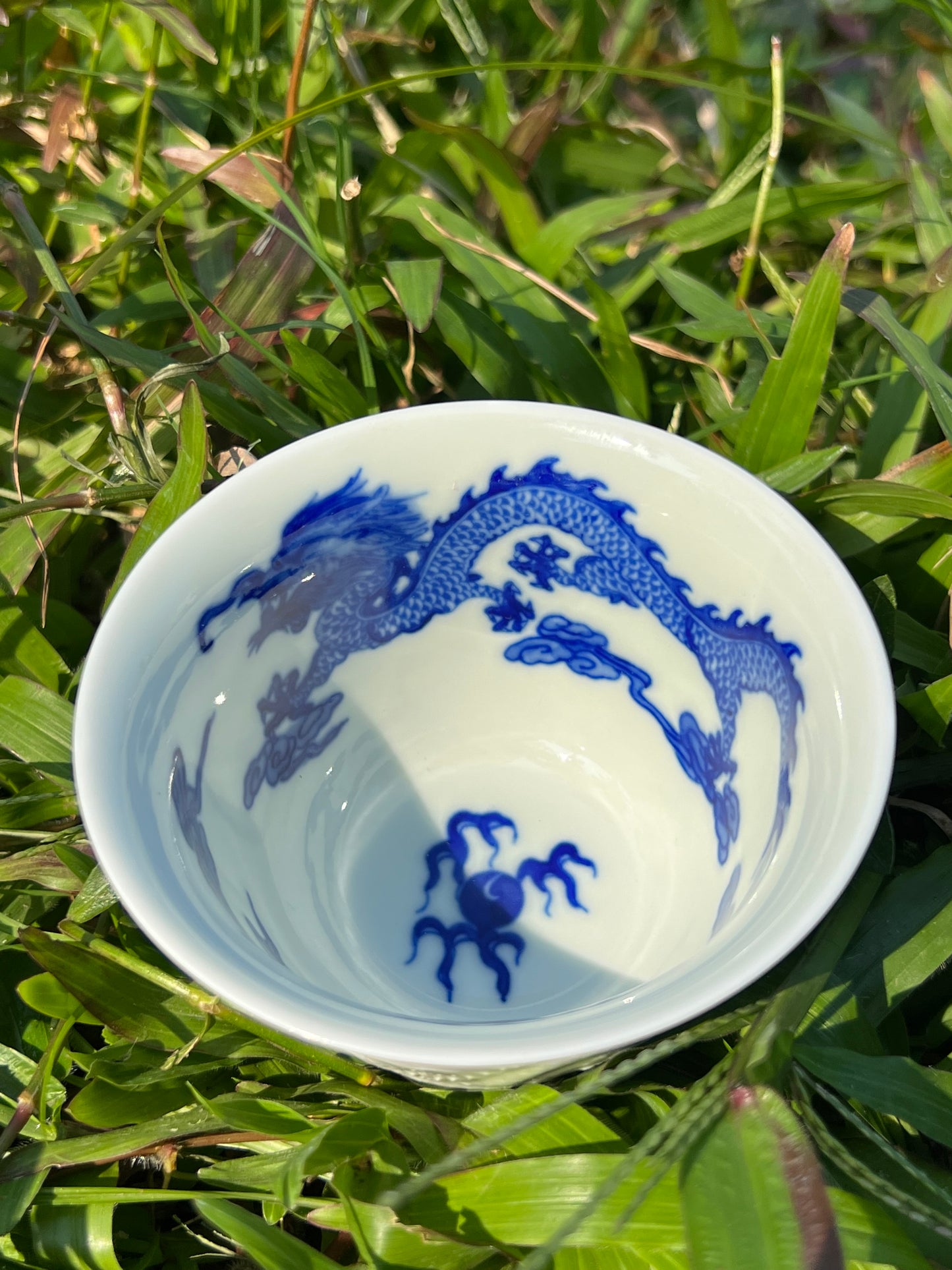 Hand Engraved Chinese Blue and White Porcelain Dragon Gaiwan Jingdezhen Master Ceramic Artwork