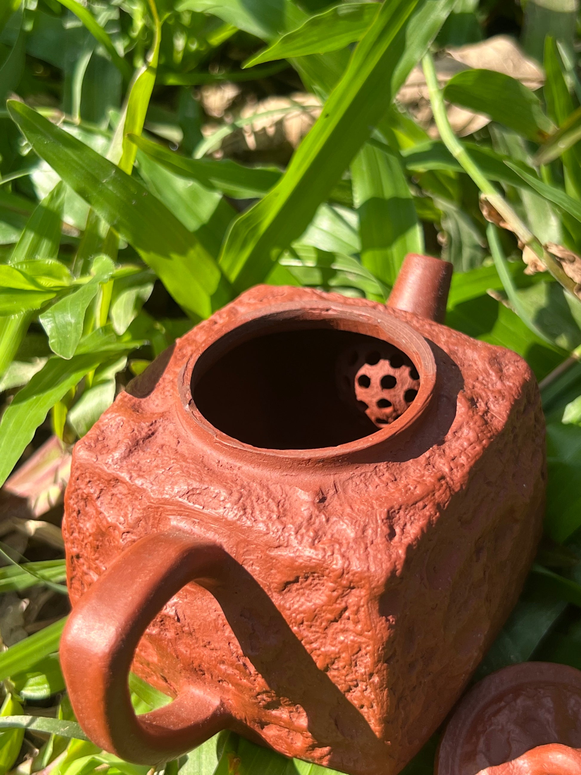 this is Chinese red clay teapot