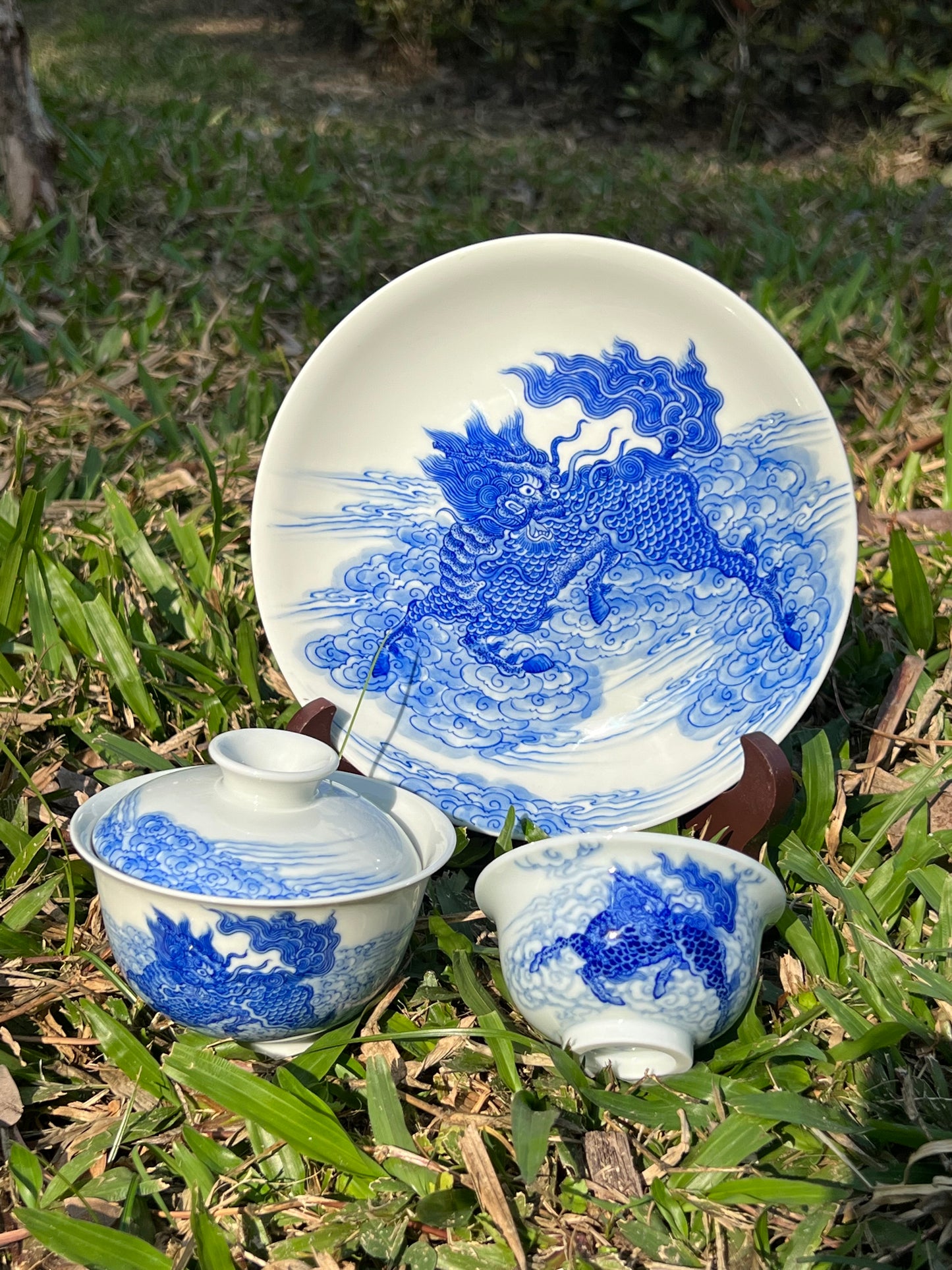 Hand Painted Chinese Qilin Gaiwan Blue And White Porcelain Pot Maker Jingdezhen Master Ceramic Artwork