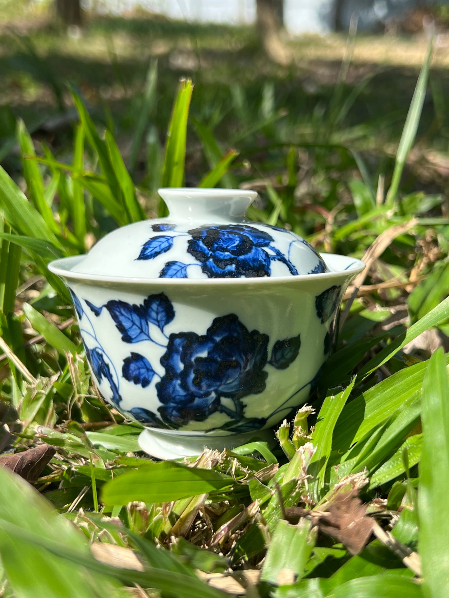 Hand Painted Chinese Blue and White Porcelain Peony Gaiwan Jingdezhen Master Ceramic Artwork