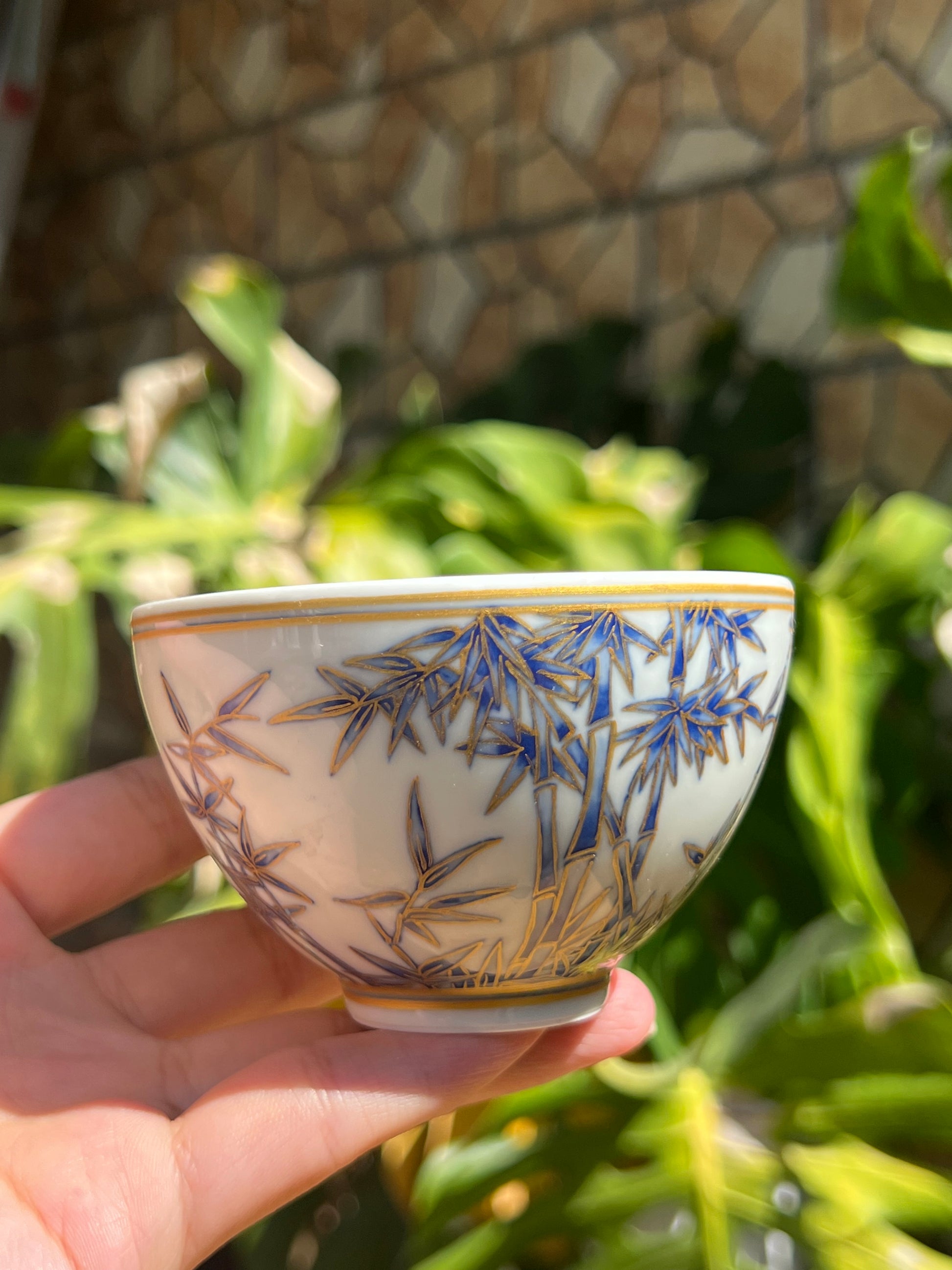 This is a Chinese Jingdezhen blue and white porcelain bamboo teacup