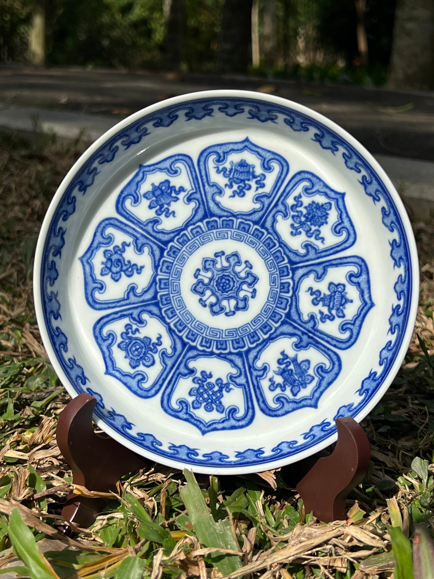 Handcrafted Chinese Hand Painted Chinese Blue and White Pottery Gaiwan Jingdezhen Teapot Pottery Artwork